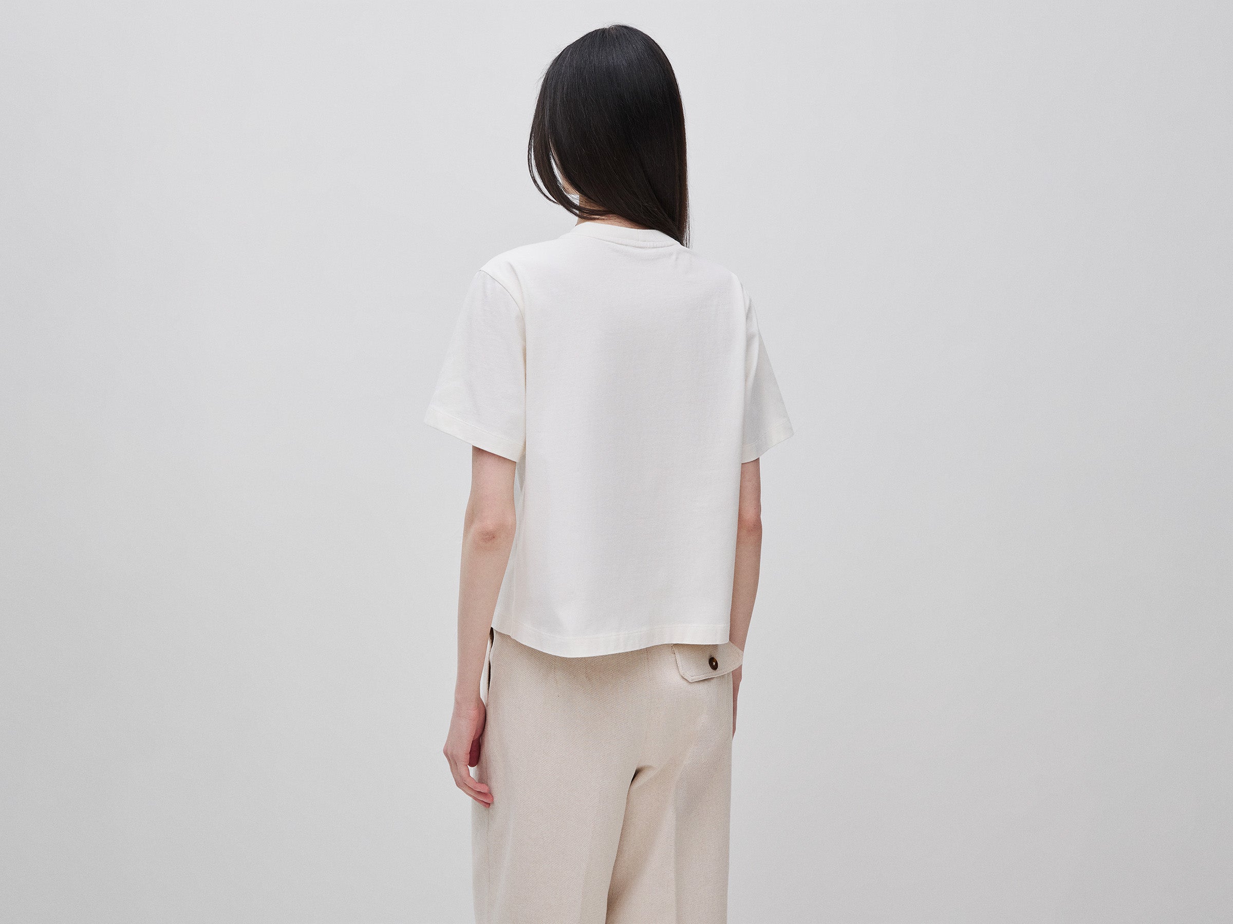 T-shirt com bordado - ucb_image_B