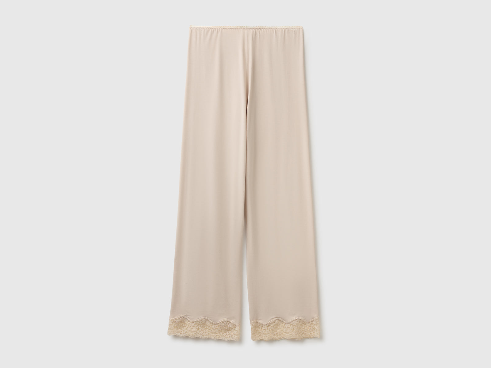 Calças fluidas com renda - ucb_image_BS