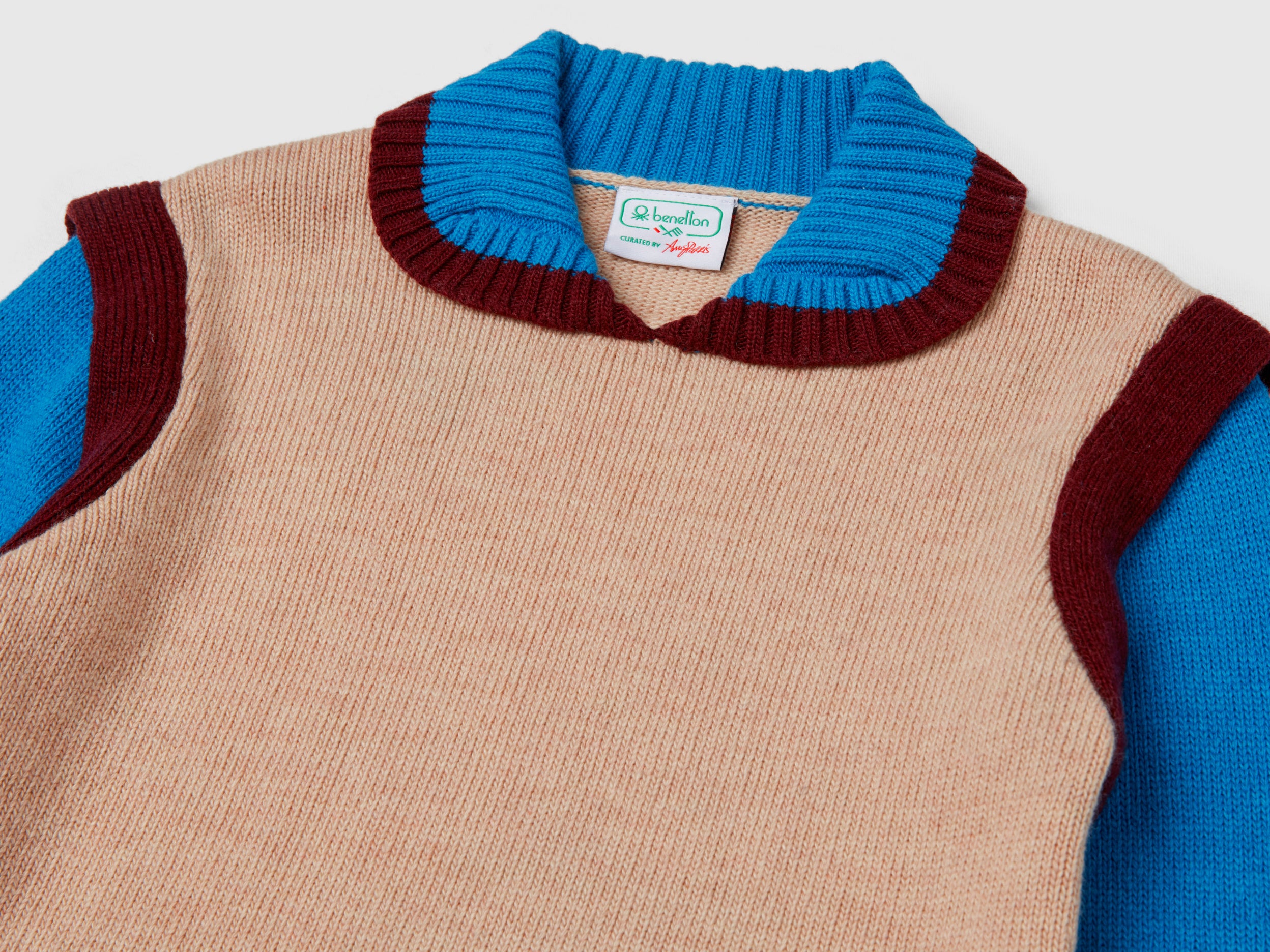 Camisola com gola Stranger Things - ucb_image_DS1