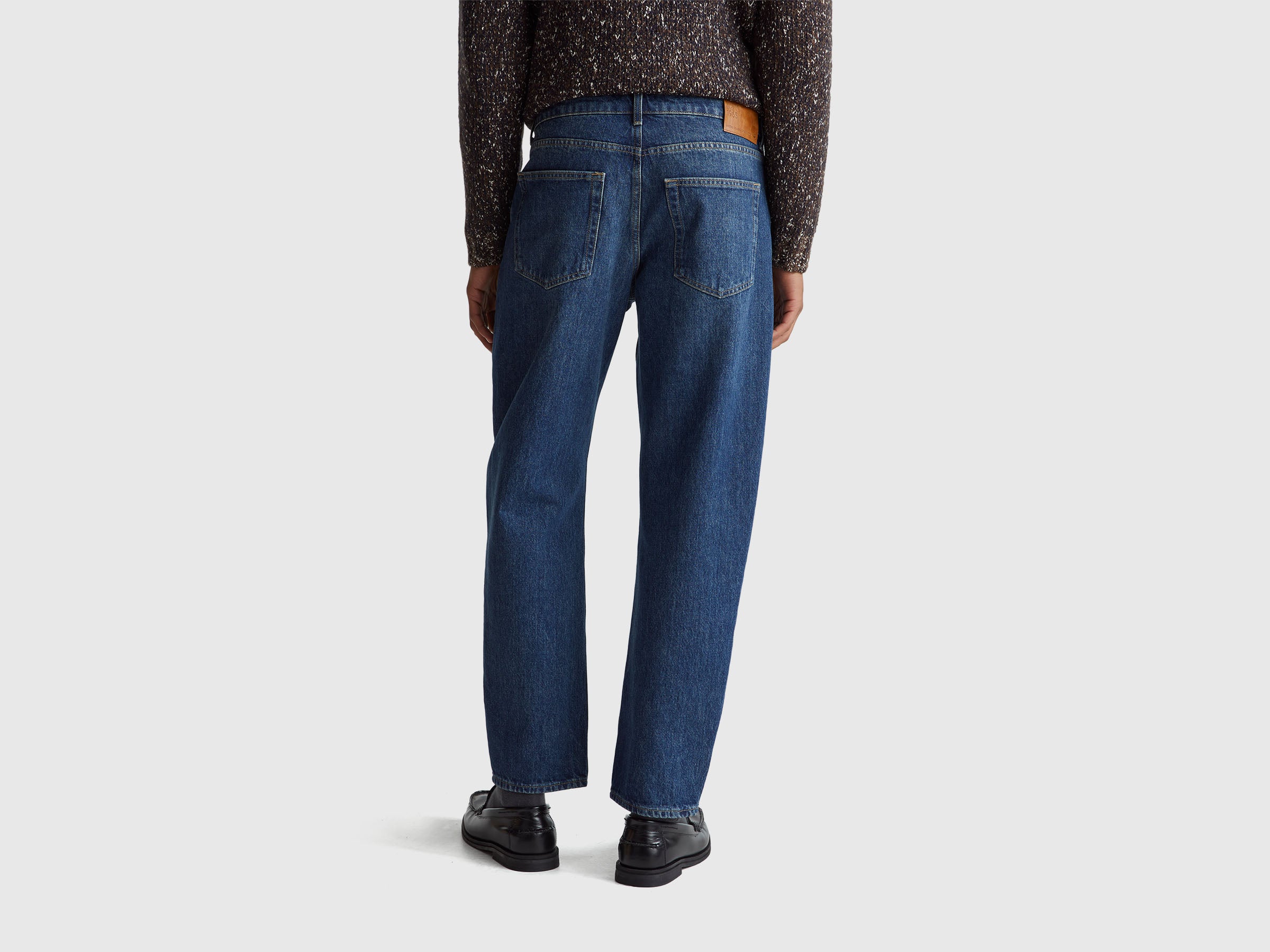 Jeans cinco bolsos tapered fit - ucb_image_B