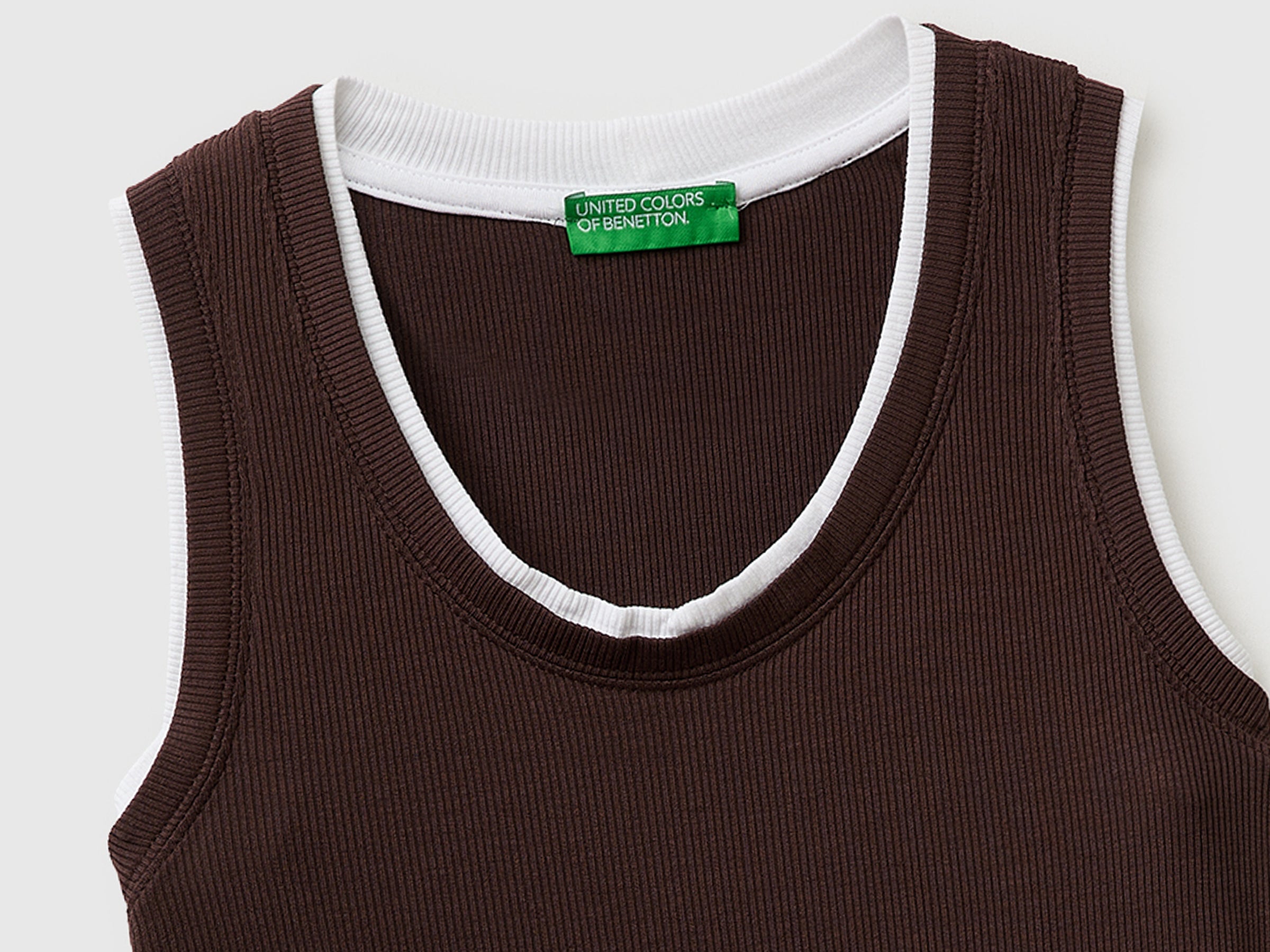 Top slim fit canelado - ucb_image_FY