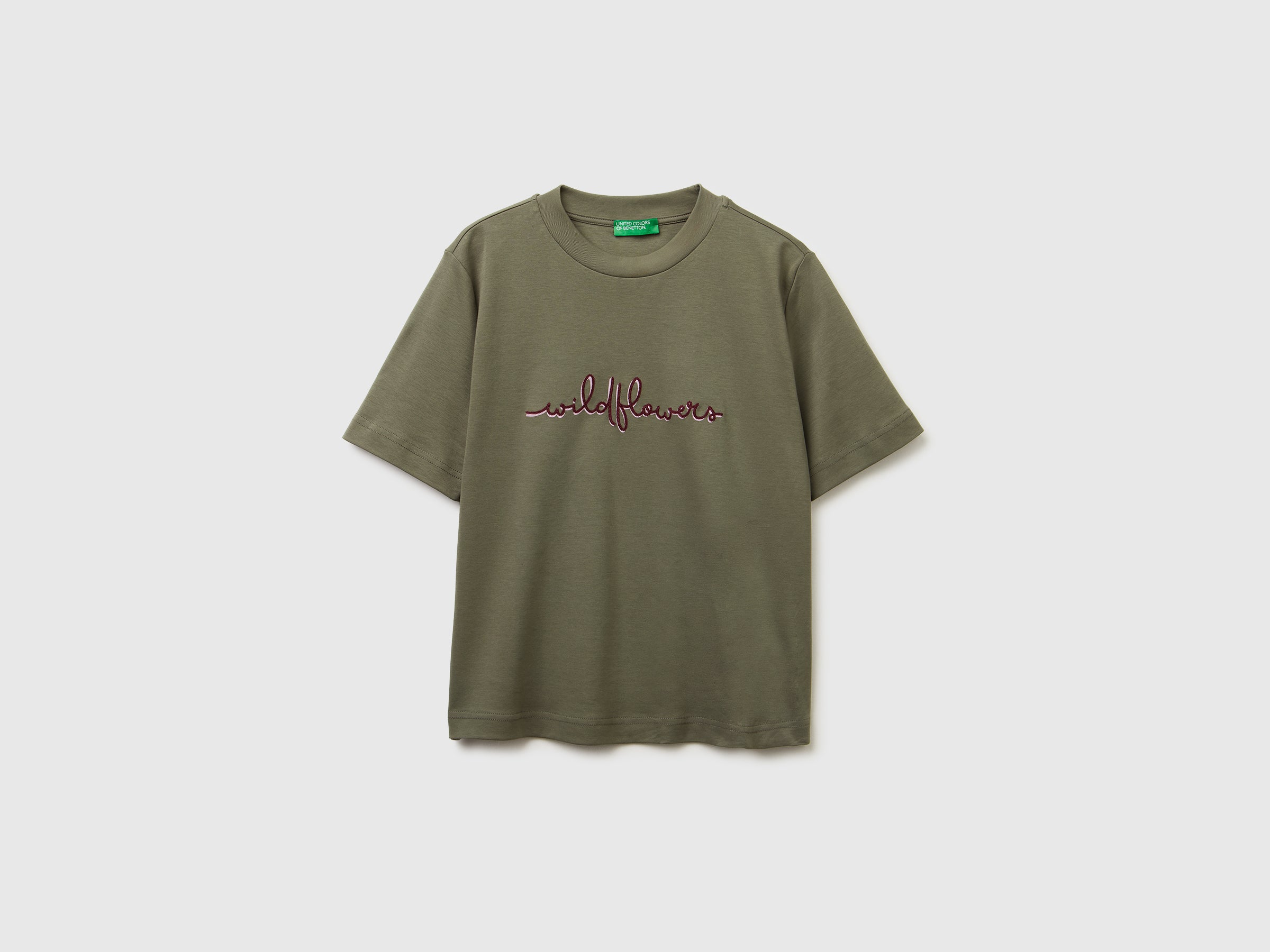 T-shirt com estampa e bordado - ucb_image_FS