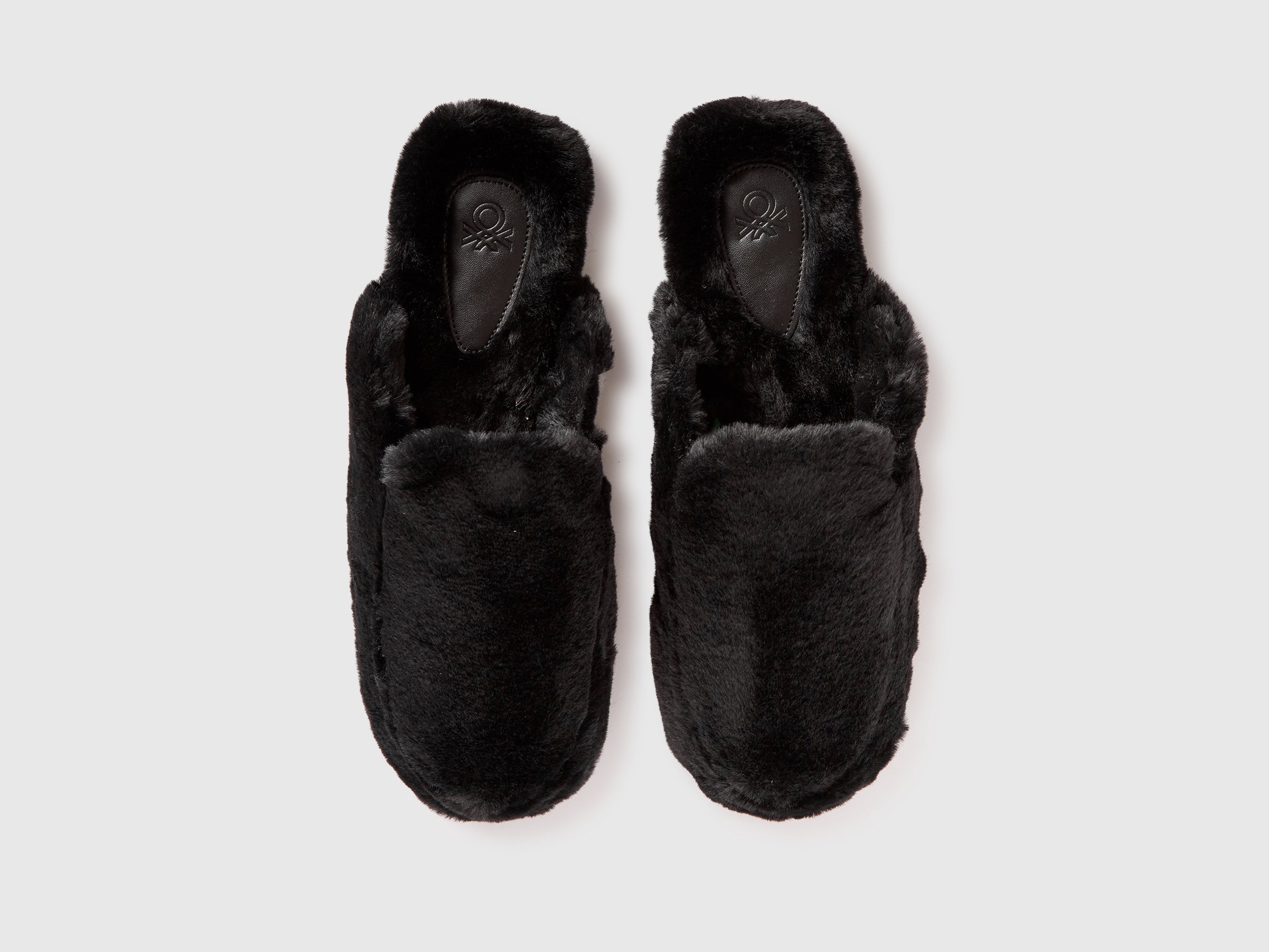 Pantufas em pelo sintético - ucb_image_BS