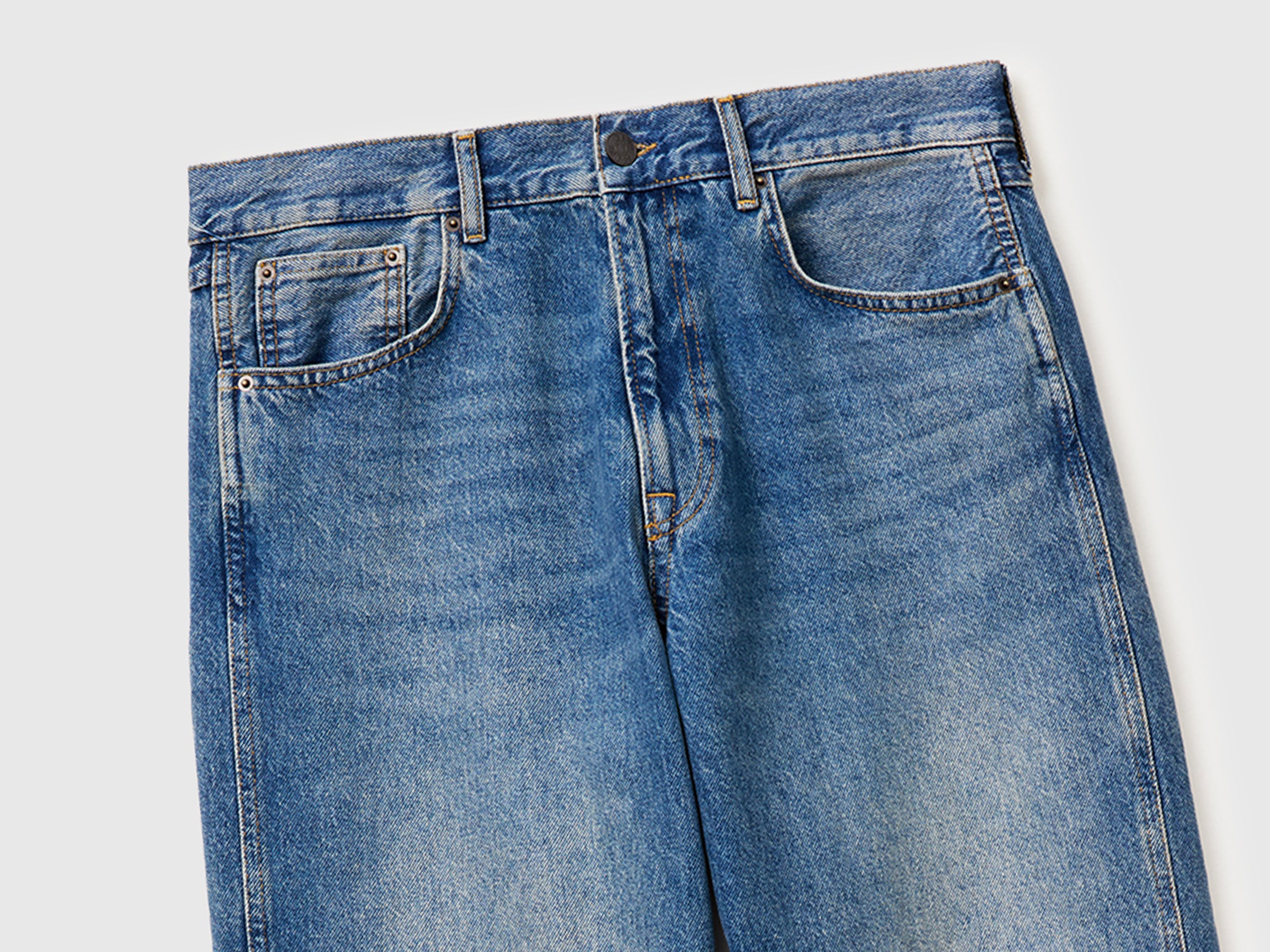Jeans regular fit lavagem vintage - ucb_image_DS1