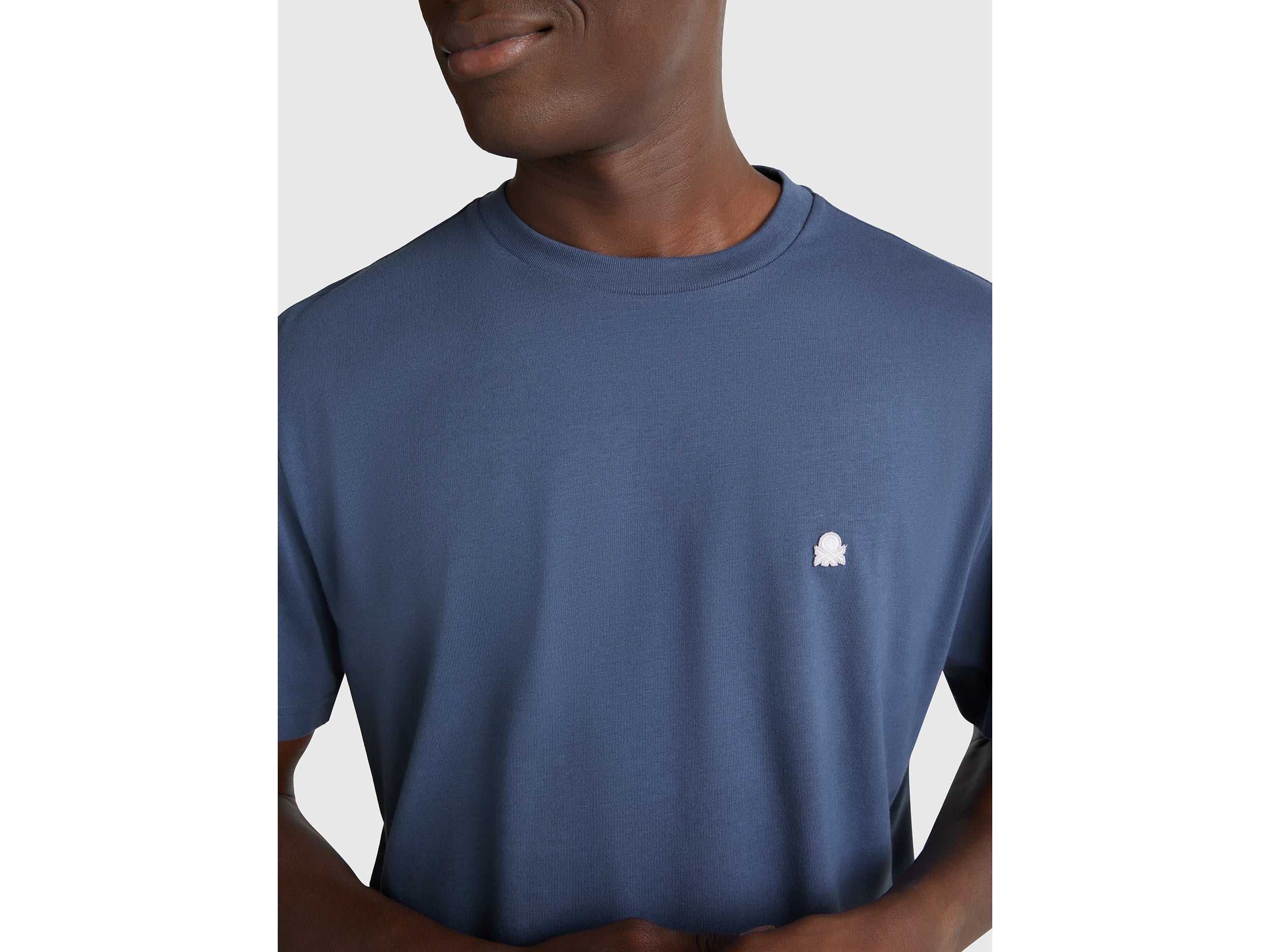 T-shirt básica de algodão - ucb_image_FY