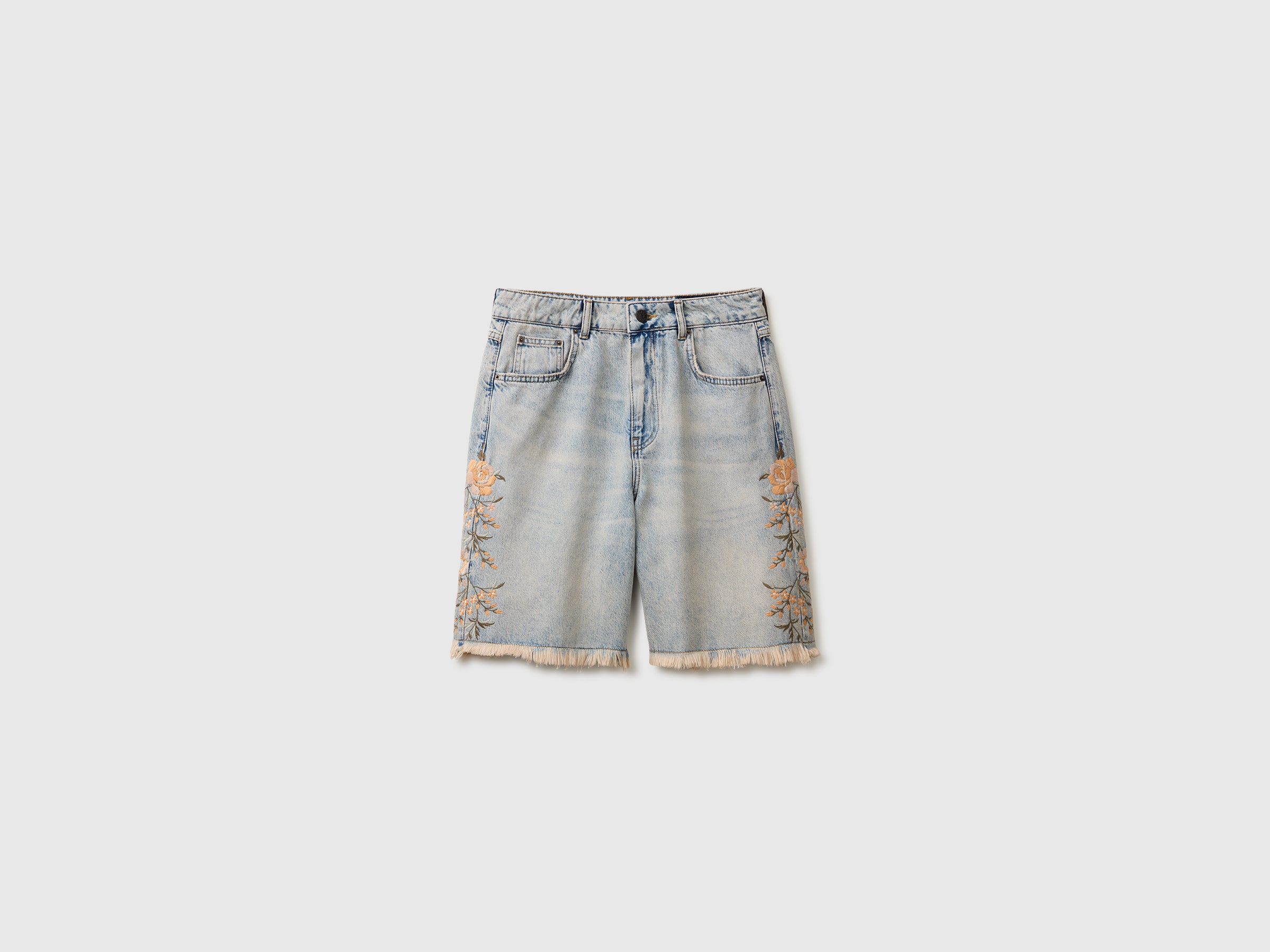 Bermudas de jeans com rosas - ucb_image_FS