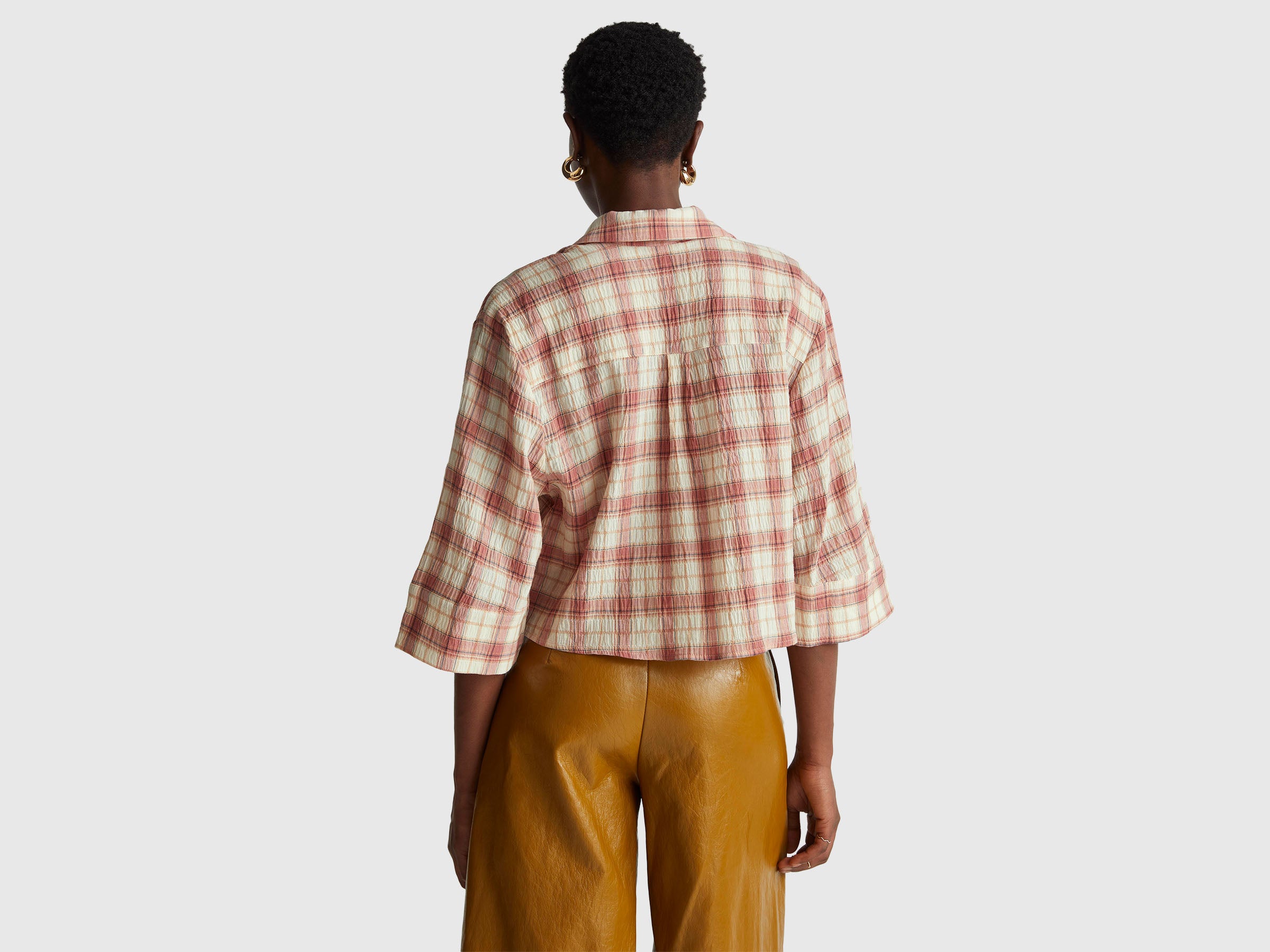 Camisa aos quadrados com folhos - ucb_image_B