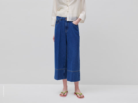 Calças em denim wide fit - ucb_image_F
