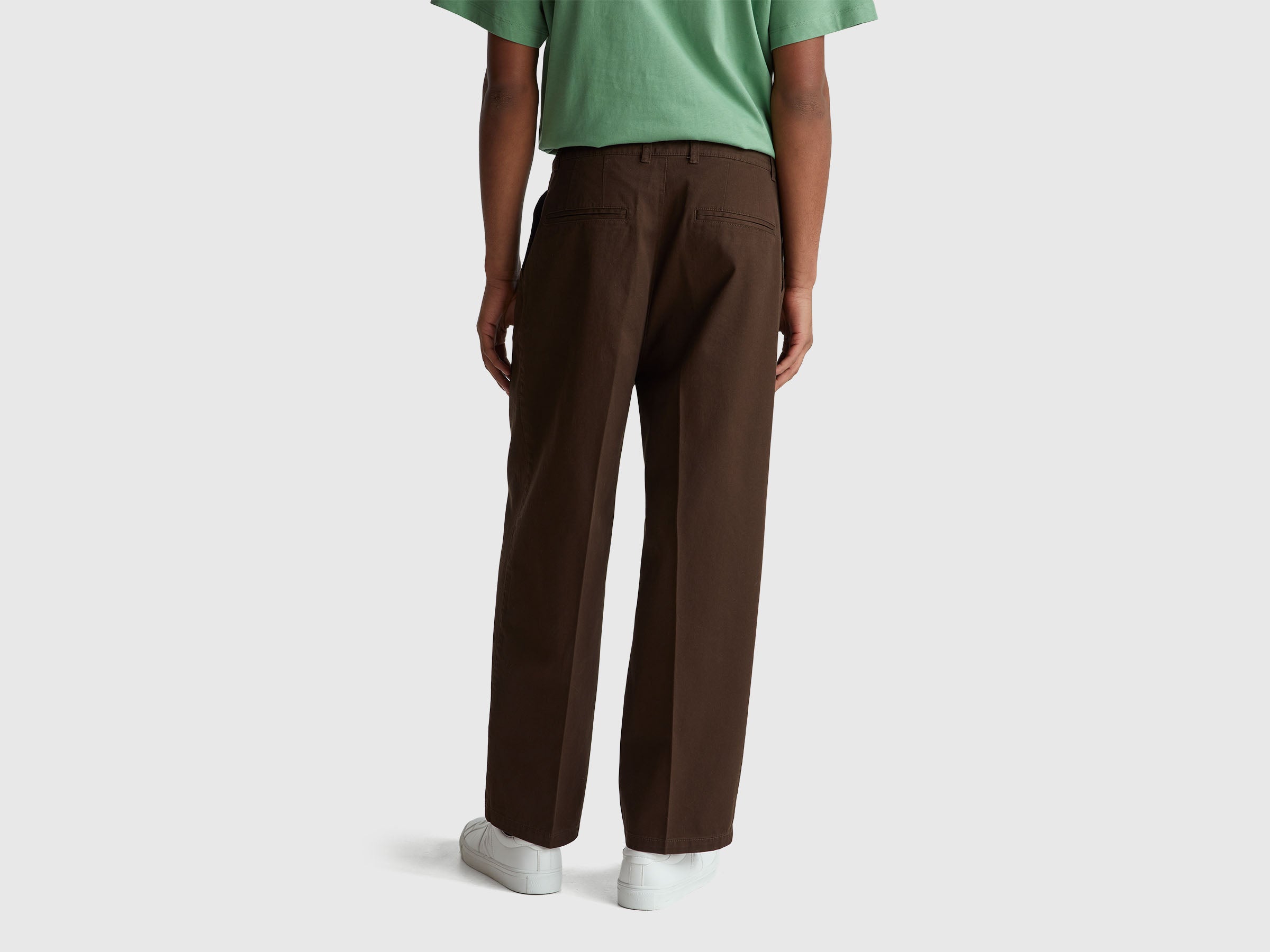 Chinos com pregas - ucb_image_B