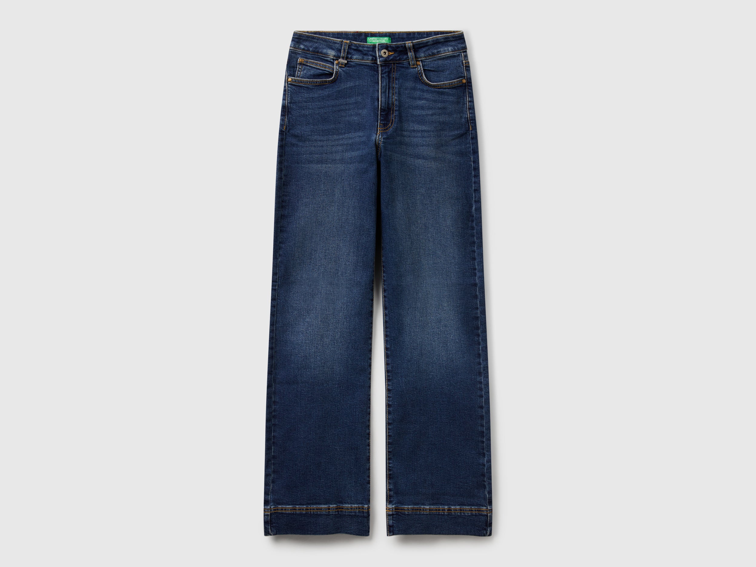 Jeans flare em algodão reciclado - ucb_image_FS