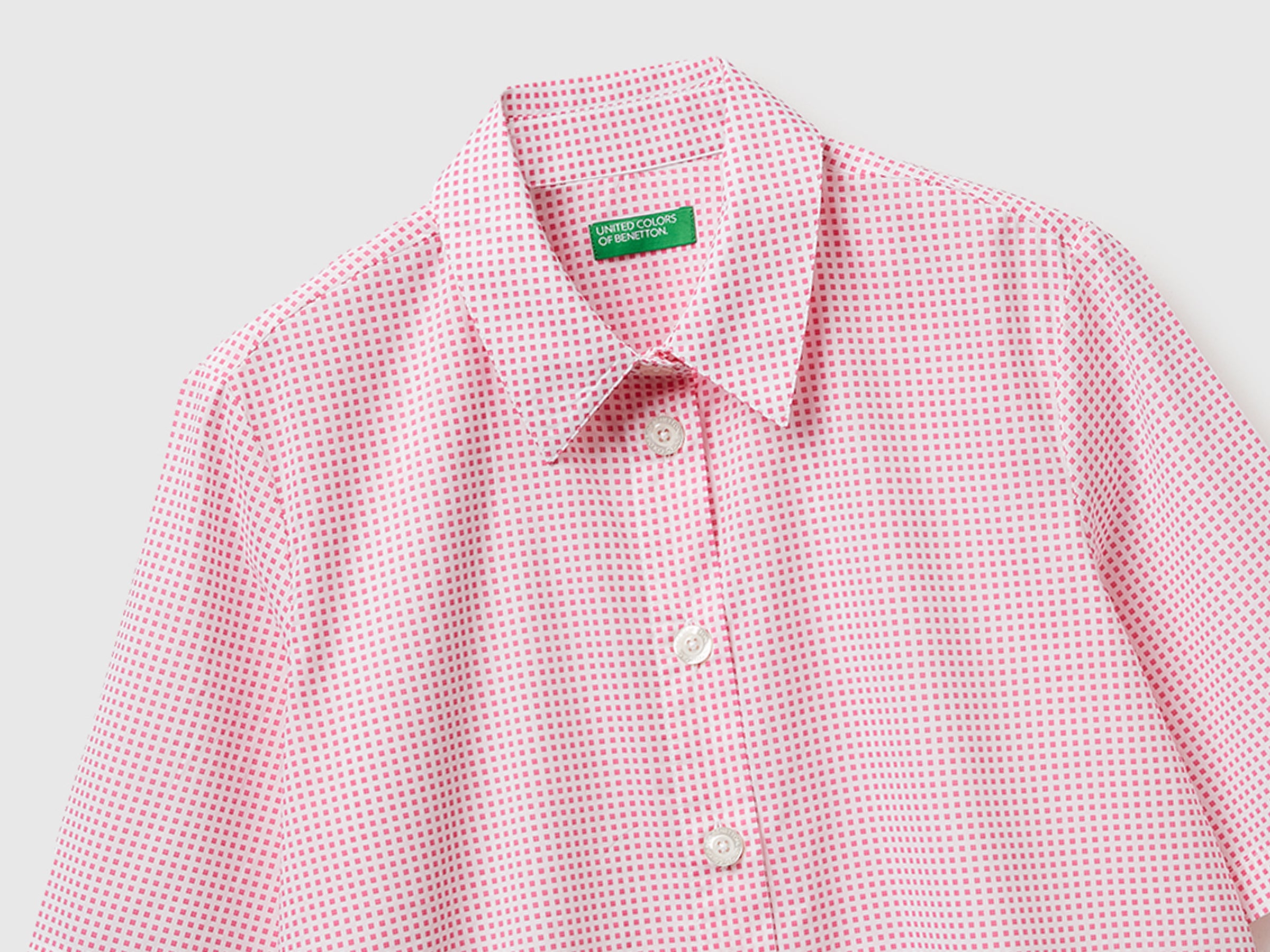 Camisa padrão de manga curta - ucb_image_DS1