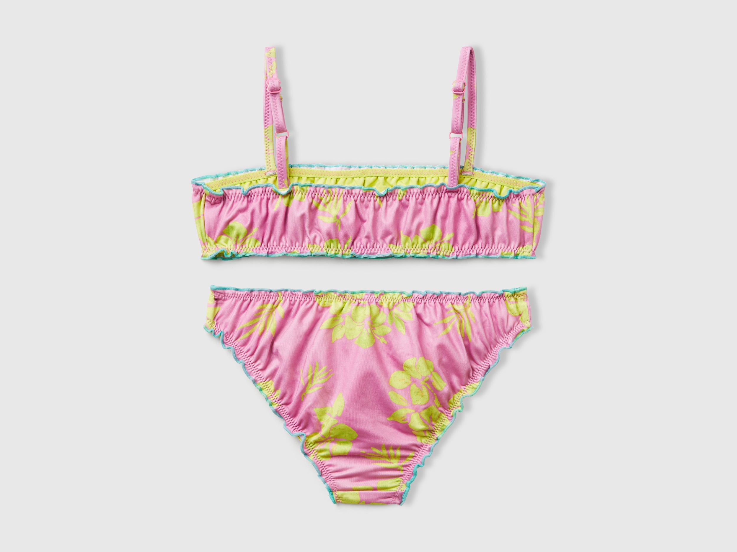 Biquíni de praia com estampa floral - ucb_image_BS