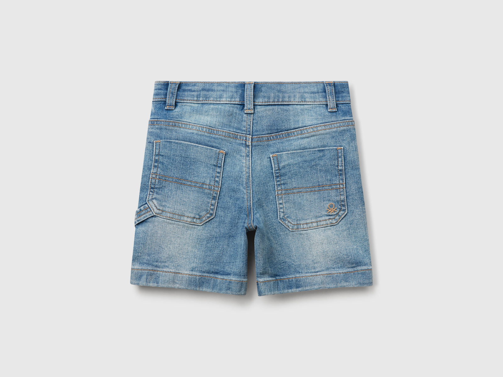 Bermudas em denim - ucb_image_BS