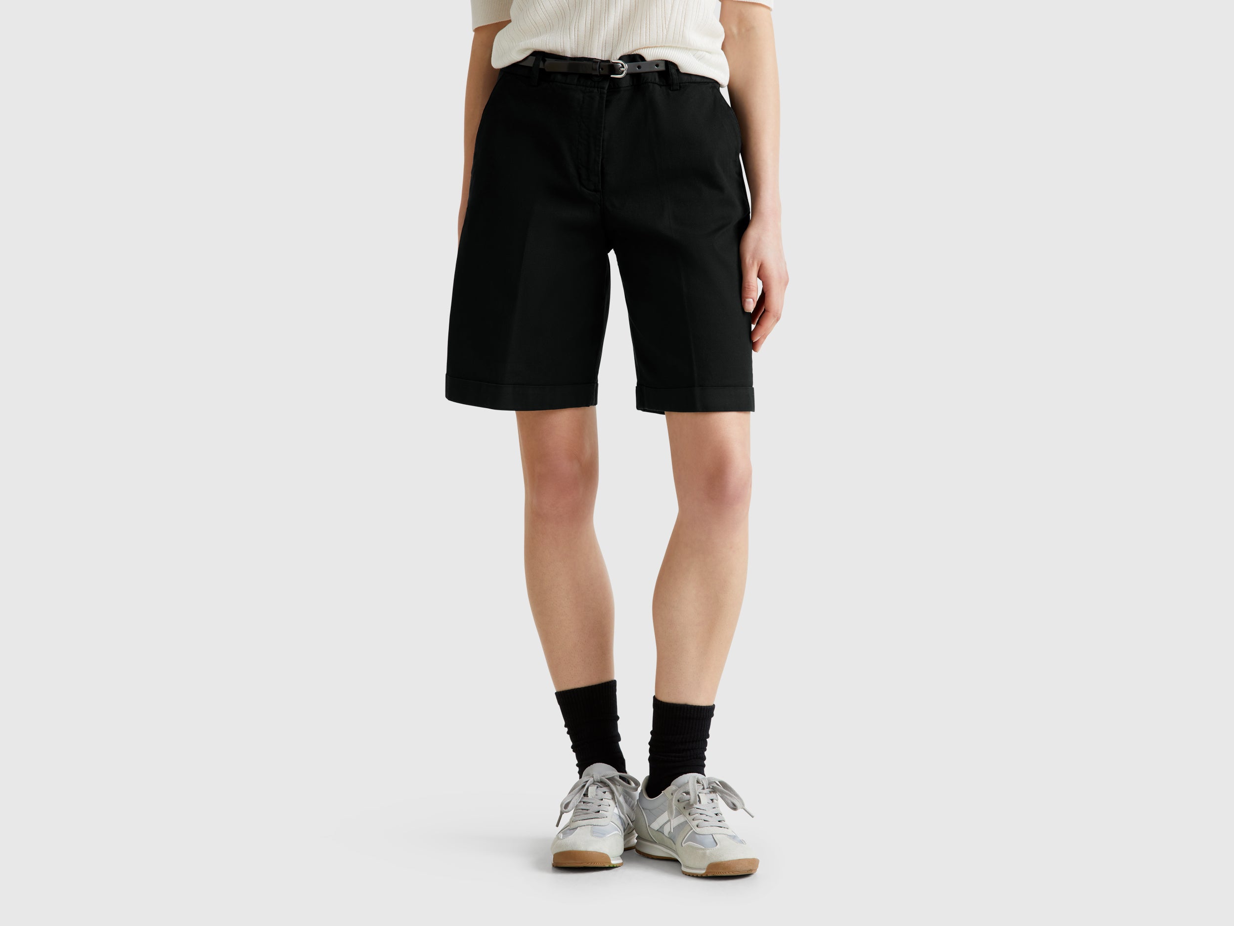 Bermudas com dobra em algodão stretch - ucb_image_F