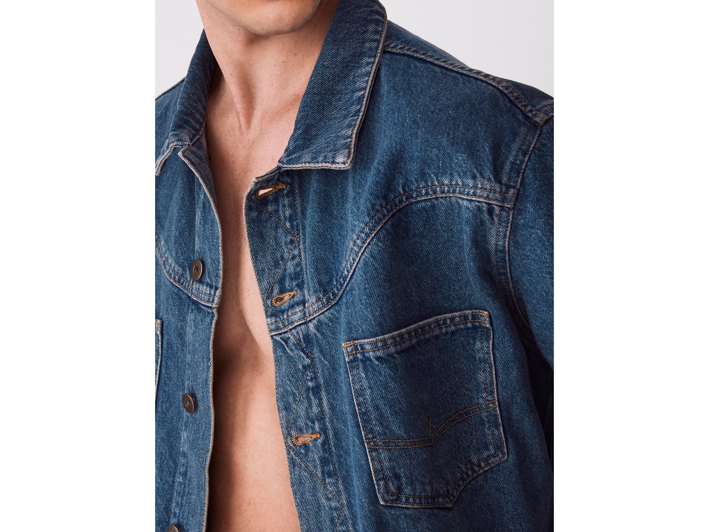 Blusão em denim vintage - ucb_image_FY