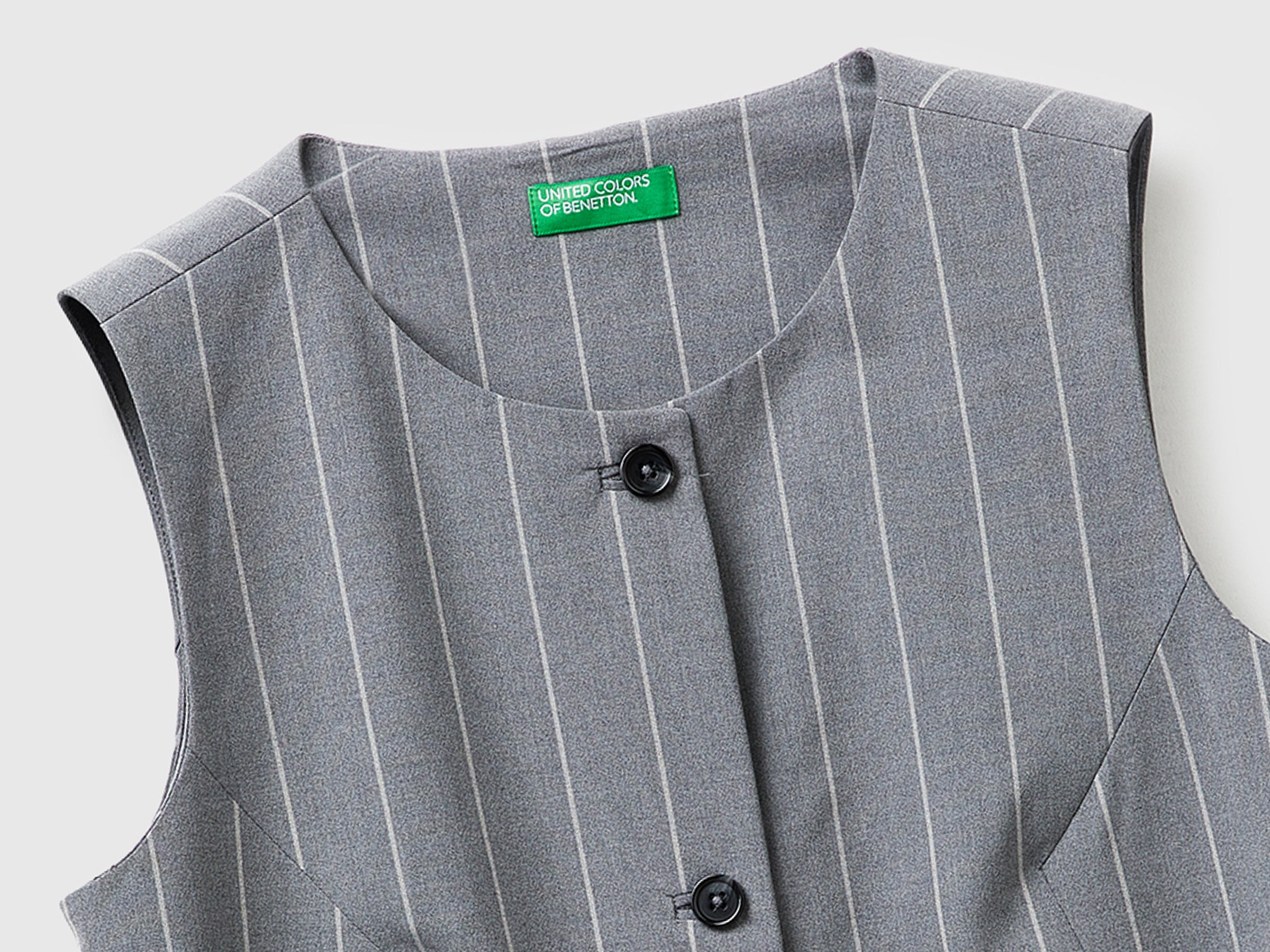 Colete comprido risca de giz com cinto - ucb_image_DS1