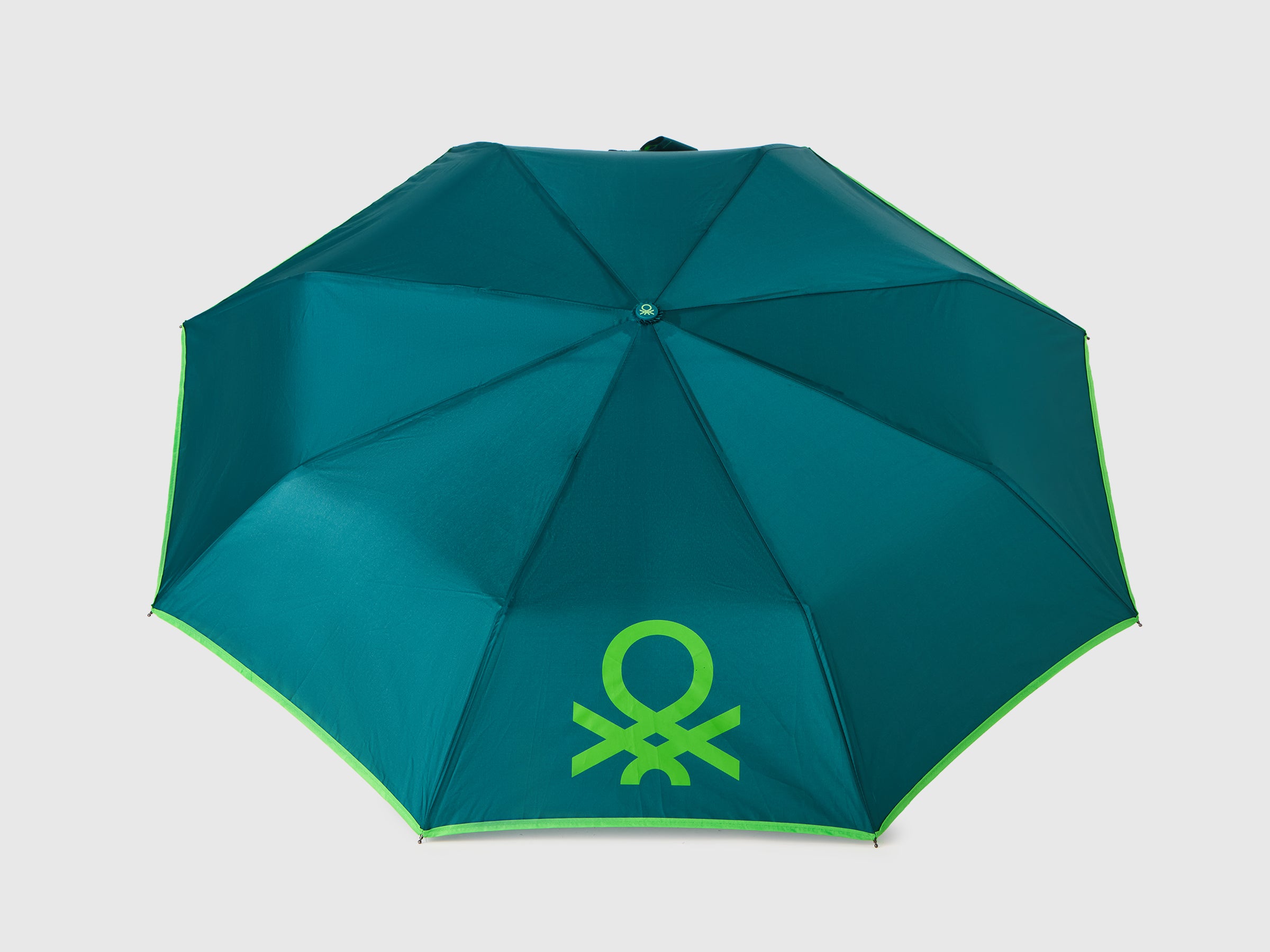 Guarda-chuva verde - ucb_image_DS1