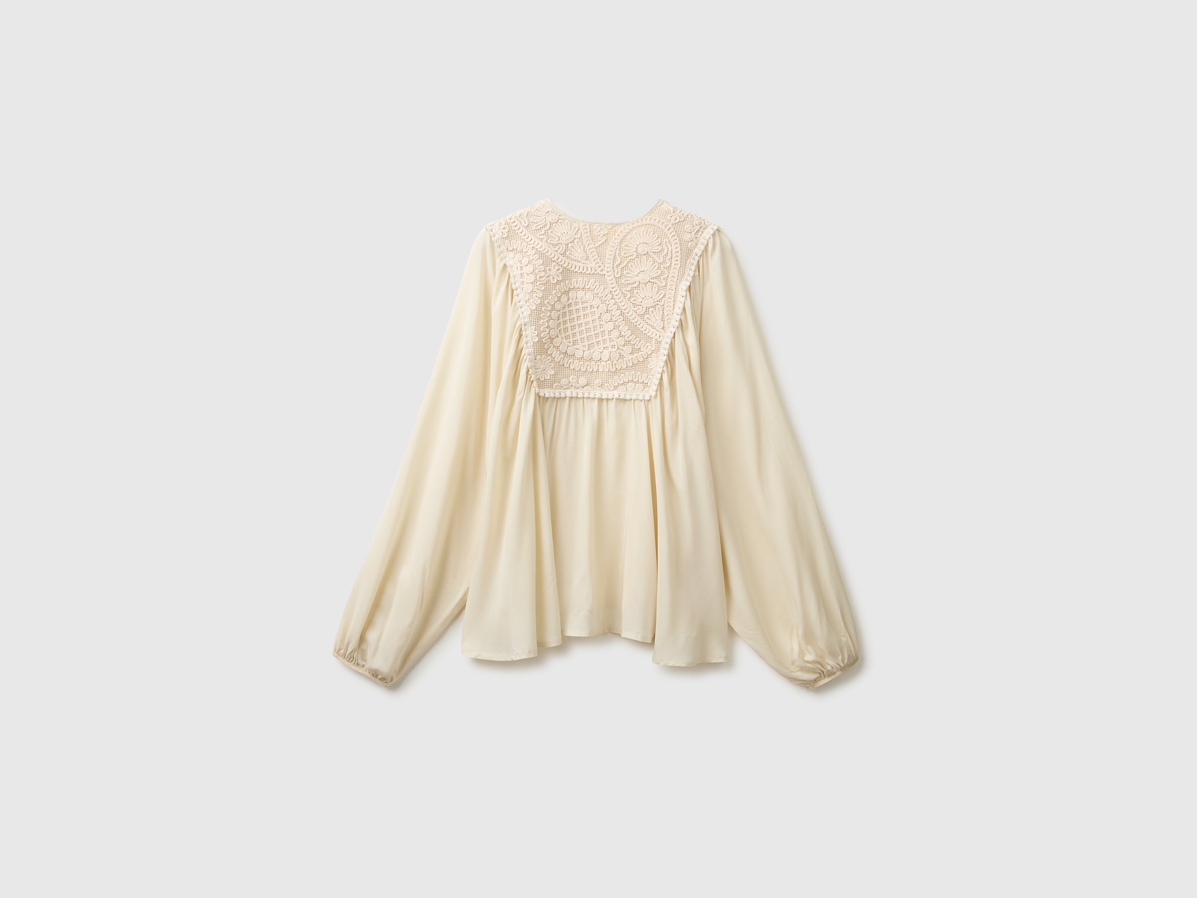 Blusa com crochê - ucb_image_BS