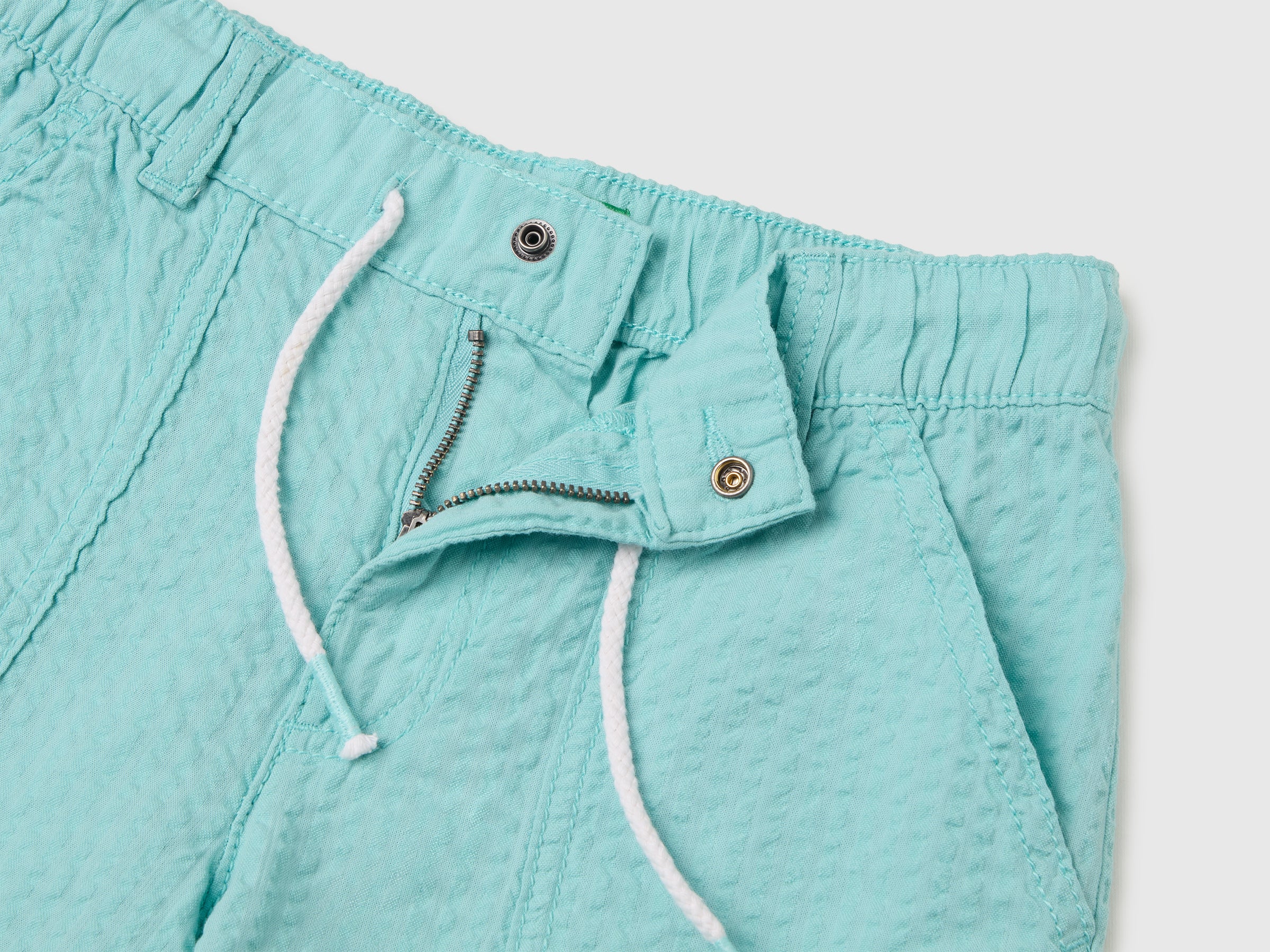 Regular fit Bermuda shorts with pockets - ucb_image_DS1
