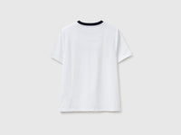 T-shirt com emblema bordado - ucb_image_BS