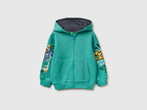Oversized sweatshirt with zip and prints