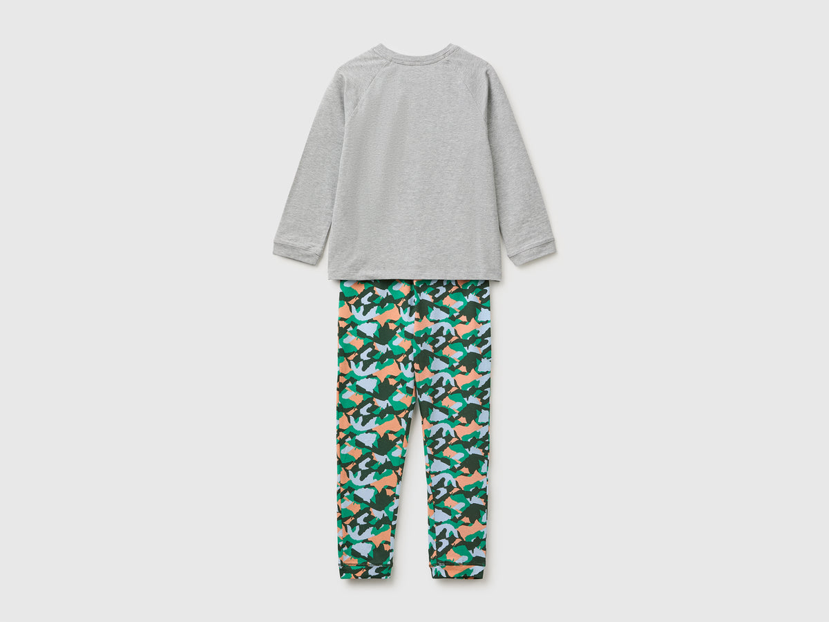 Pijama com logótipo e calças padrão - ucb_image_BS