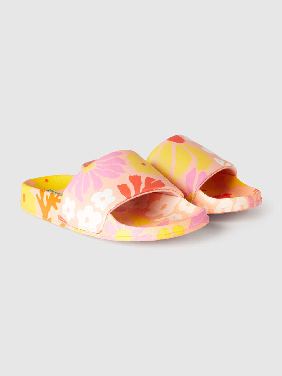 Chinelos com estampado floral - ucb_image_FS