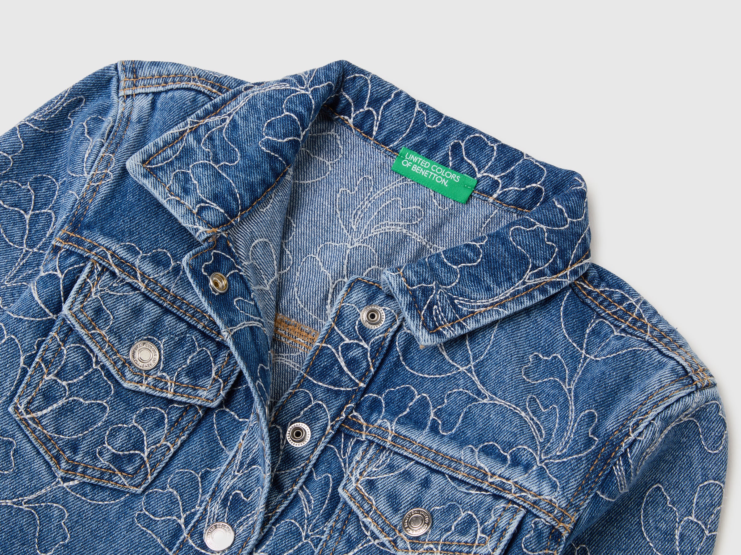Denim jacket with embroidery