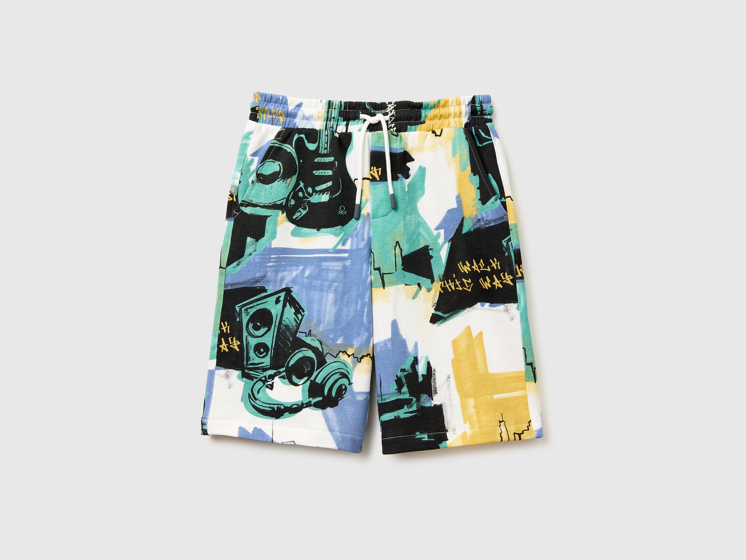 Over-fit Bermuda shorts in printed fleece - ucb_image_FS