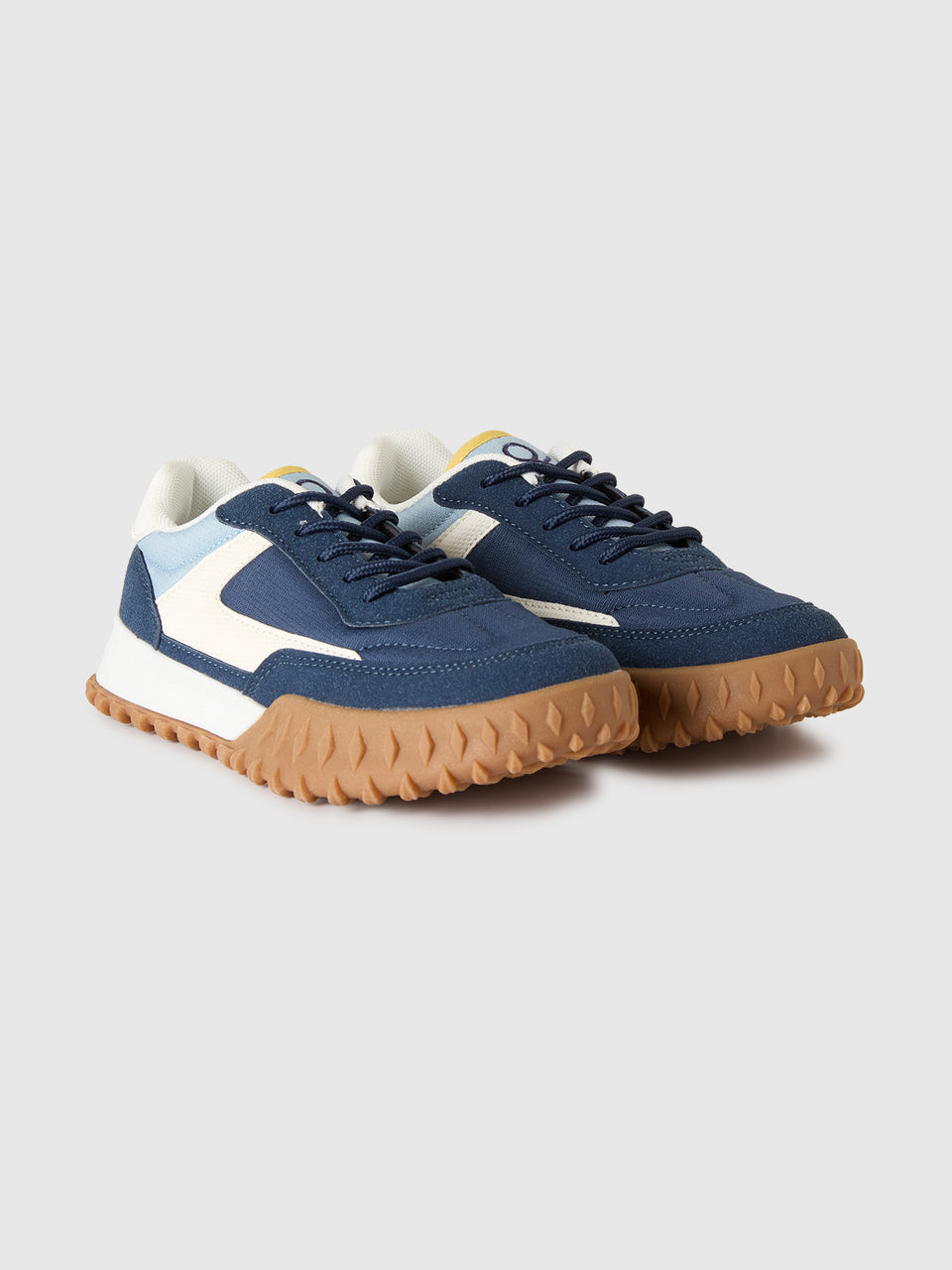 Sneakers with laces - ucb_image_FS