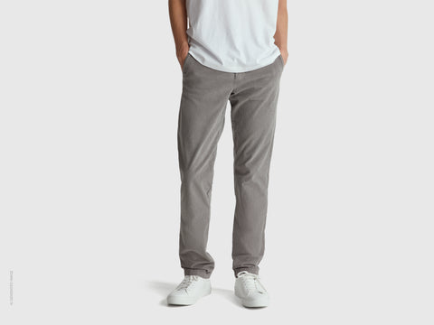 Calças slim fit em veludo stretch - ucb_image_F