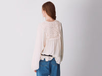 Blusa com crochê - ucb_image_B