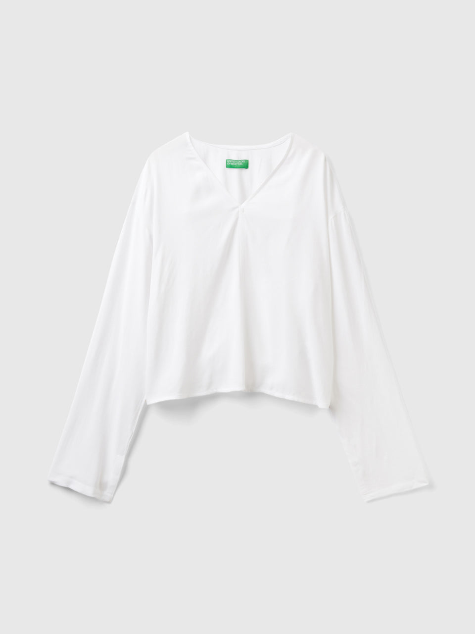 Blusa com decote em V - ucb_image_FS