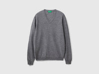 Camisola decote em V cinzenta em pura lã Merino - ucb_image_FS