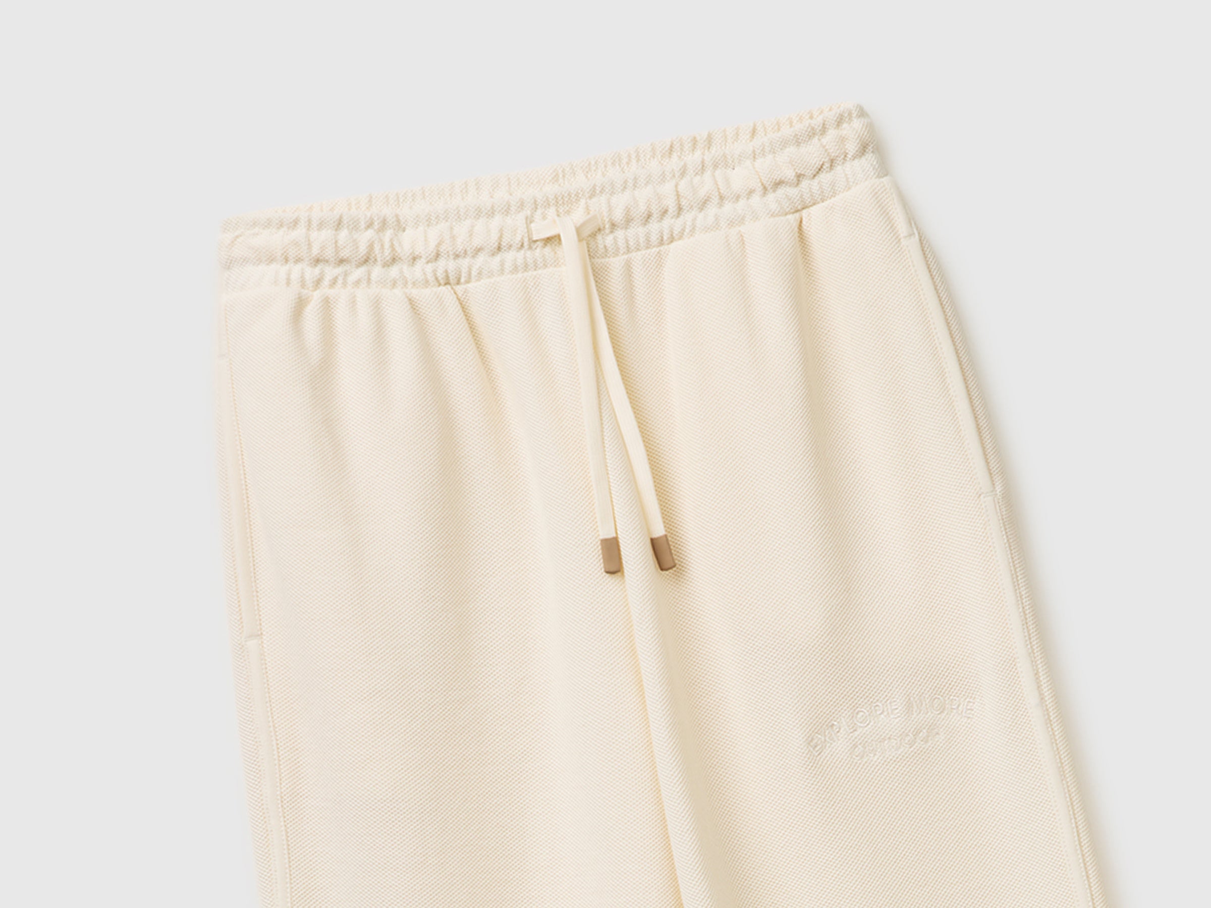 Sports trousers with embroidery - ucb_image_DS1