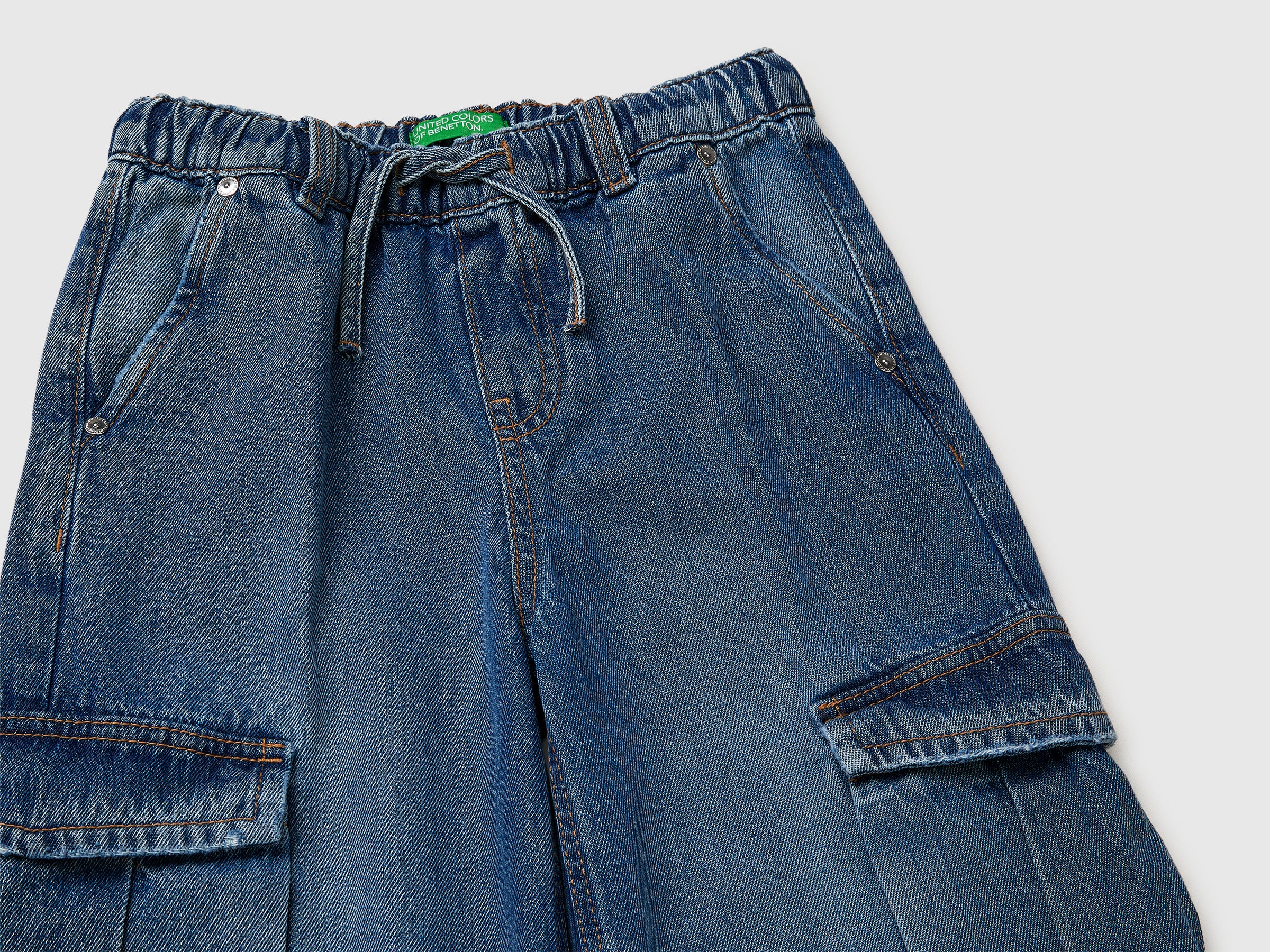 Wide-fit cargo jeans - ucb_image_DS1