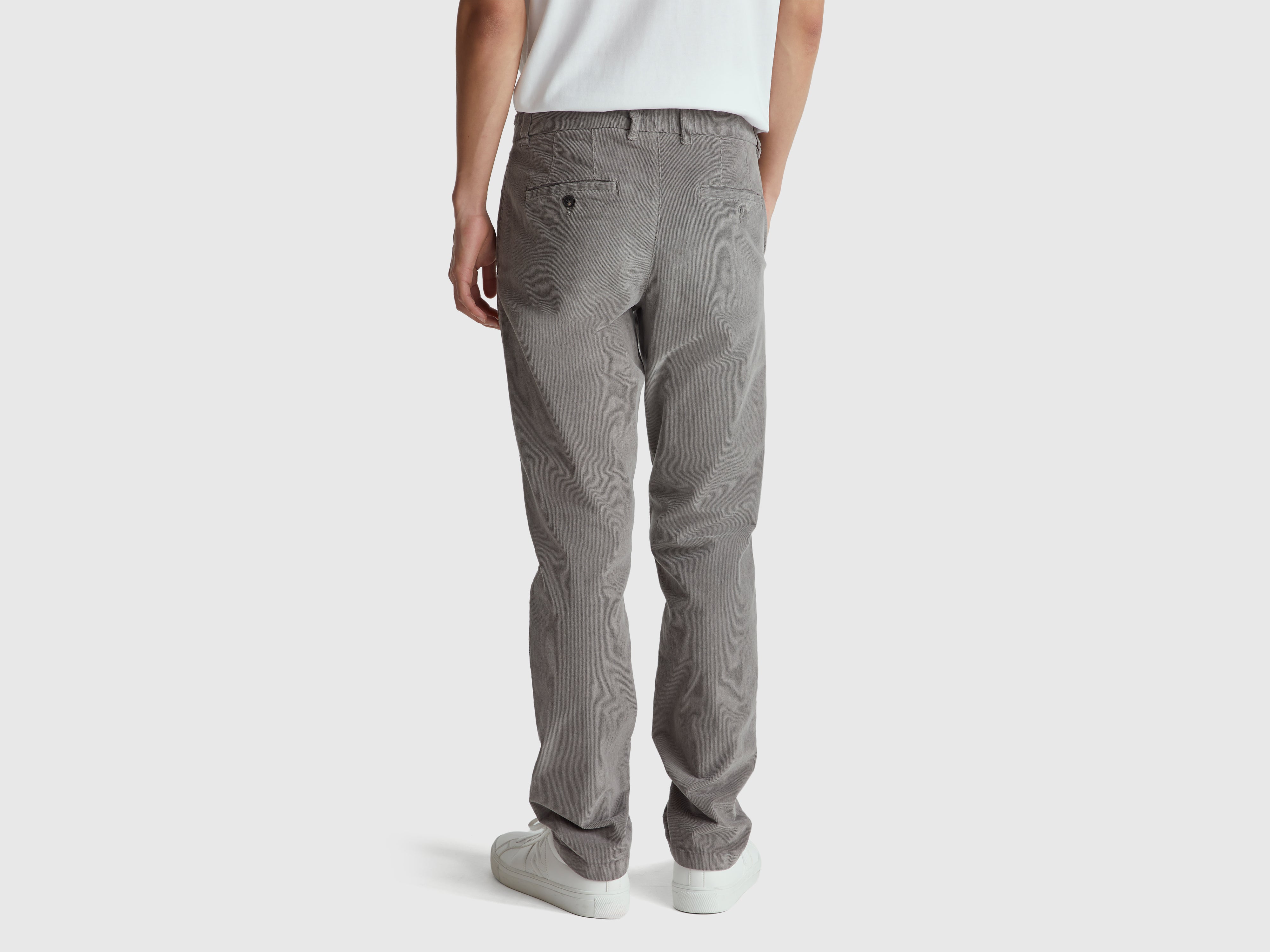 Calças slim fit em veludo stretch - ucb_image_B