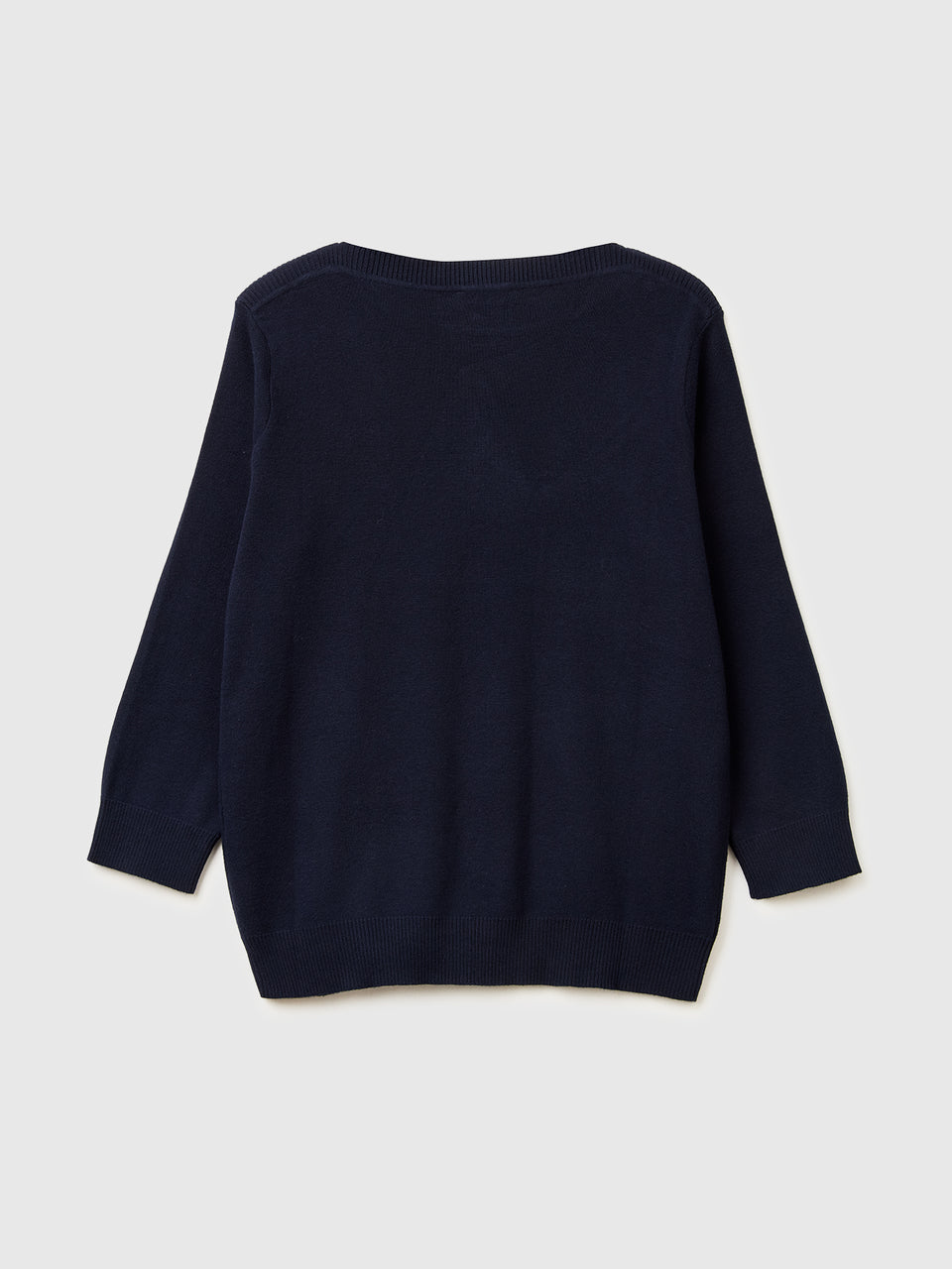 Camisola azul-escuro com decote à barco - ucb_image_BS