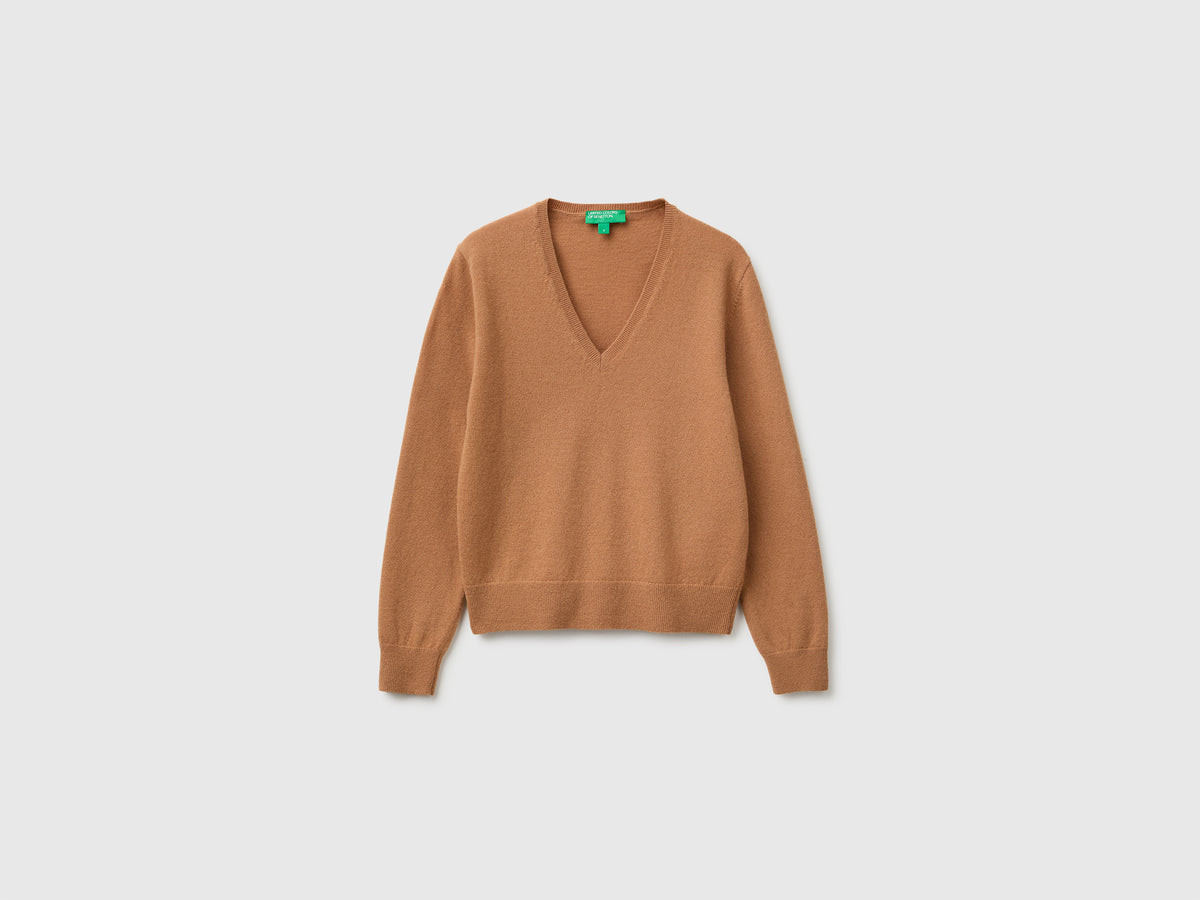 Camisola decote em V cor camel em pura lã Merino - ucb_image_FS