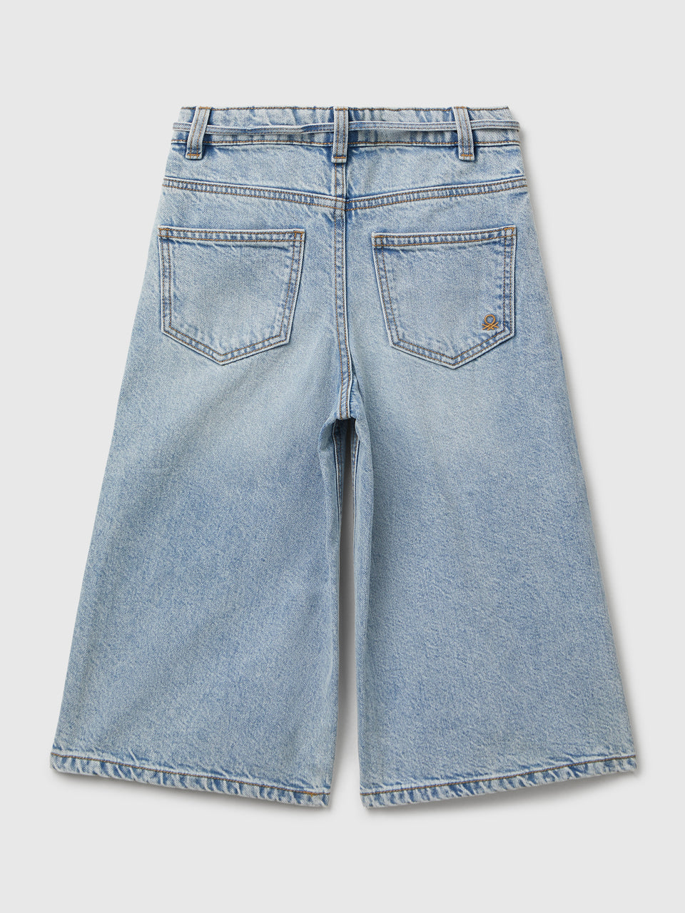 Jeans pelo joelho com cinto - ucb_image_BS