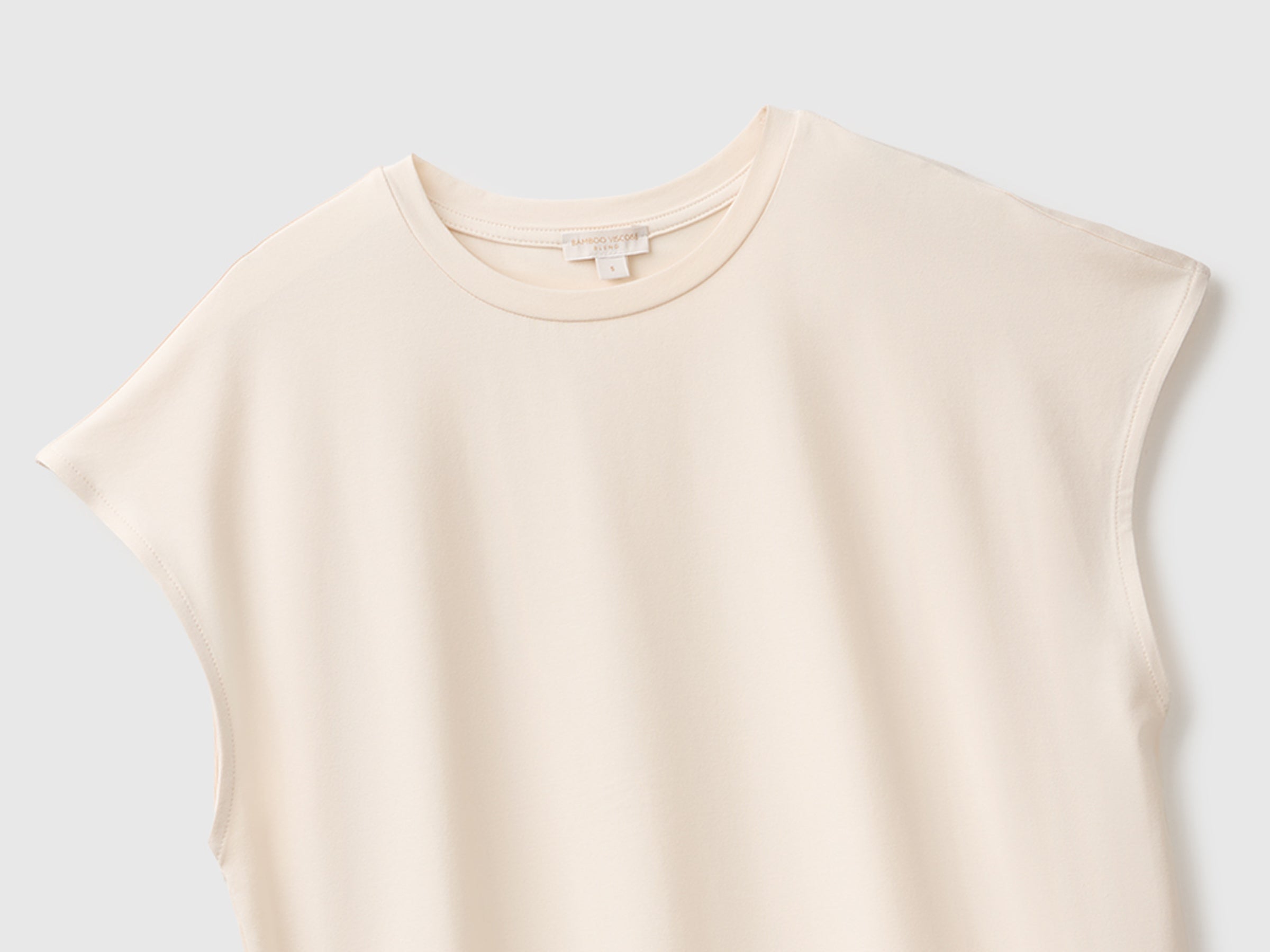 T-shirt em mistura de viscose de bambu - ucb_image_FY