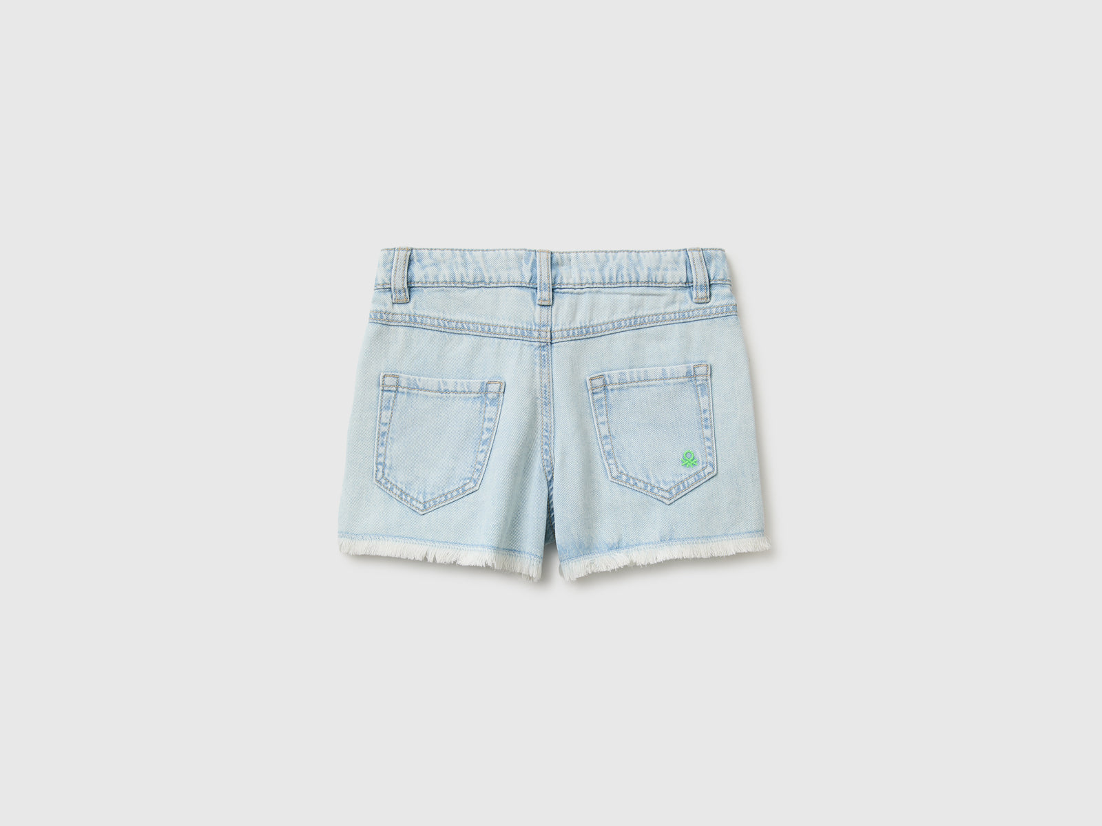 Shorts de jeans com flores - ucb_image_BS
