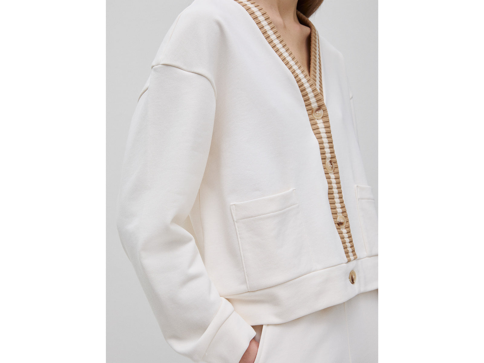 Sweatshirt cardigan with buttons