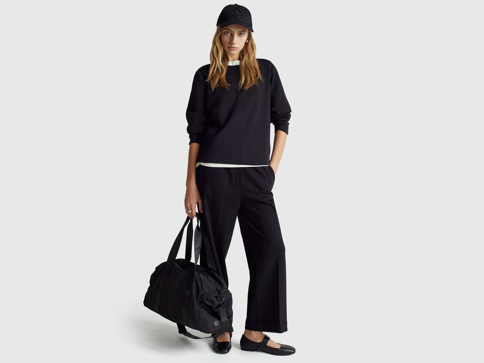 Trousers with elastic waist