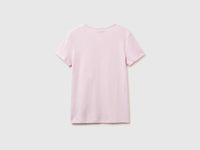 Slim fit t-shirt with V-neck - ucb_image_BS