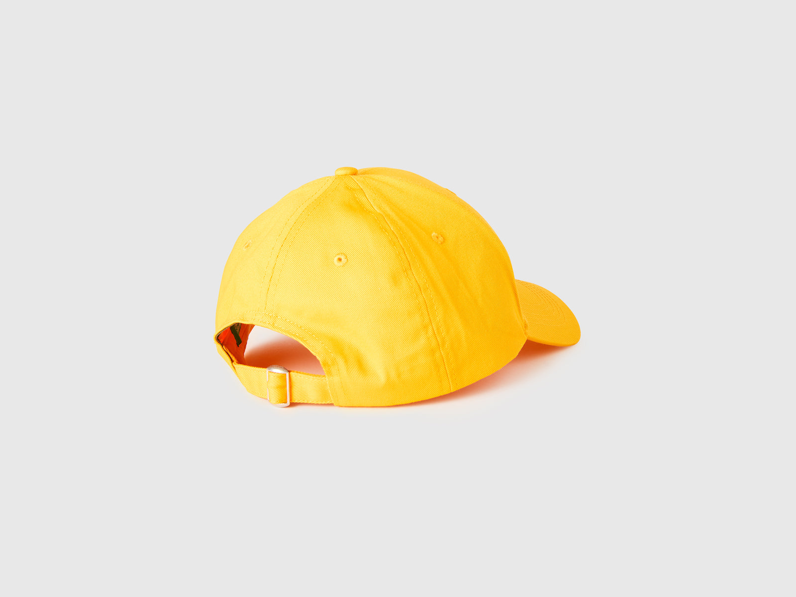 Baseball cap with logo - ucb_image_BS
