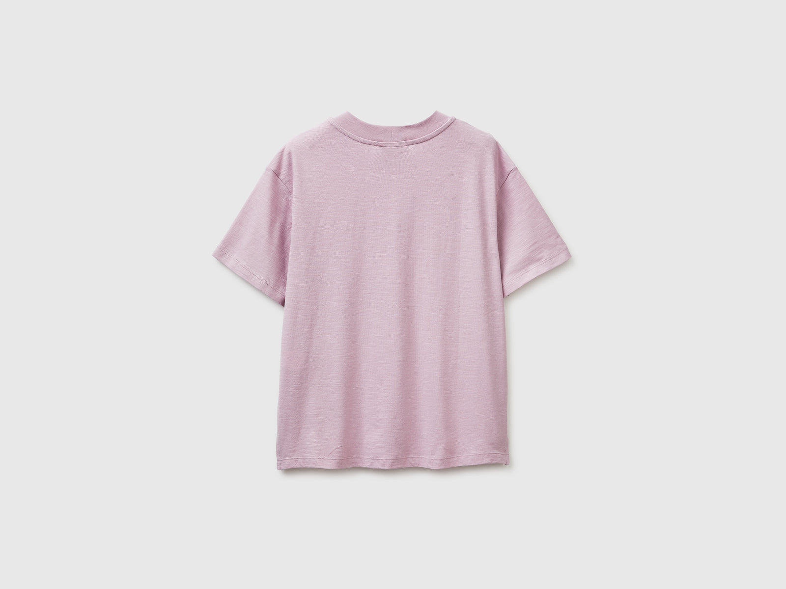 Crew neck t-shirt in lightweight cotton - ucb_image_BS