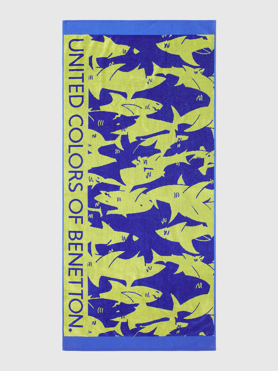Toalha de praia com tubarões jacquard - ucb_image_FS
