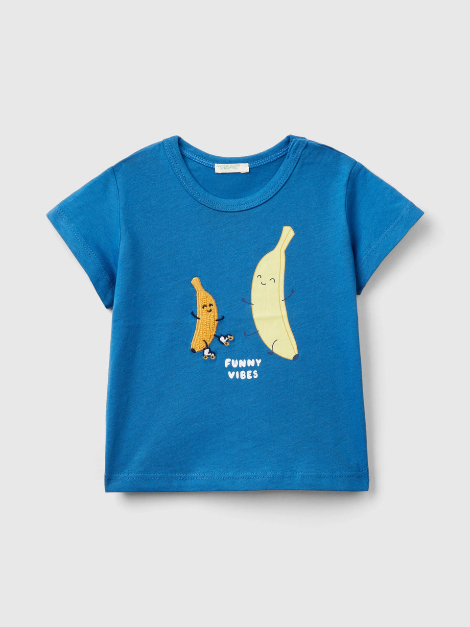 T-shirt com estampa e bordado - ucb_image_FS