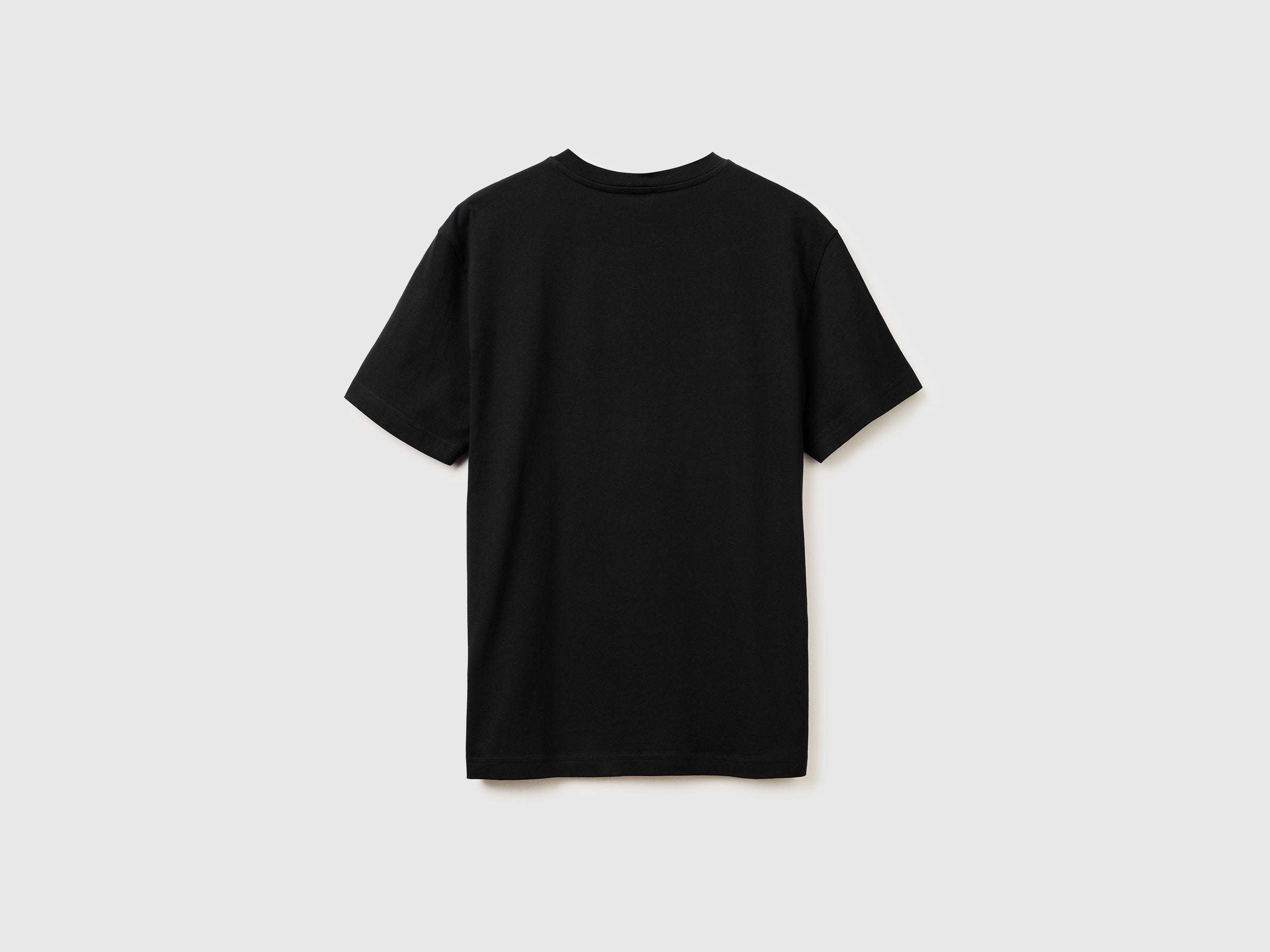 T-shirt preta - ucb_image_BS